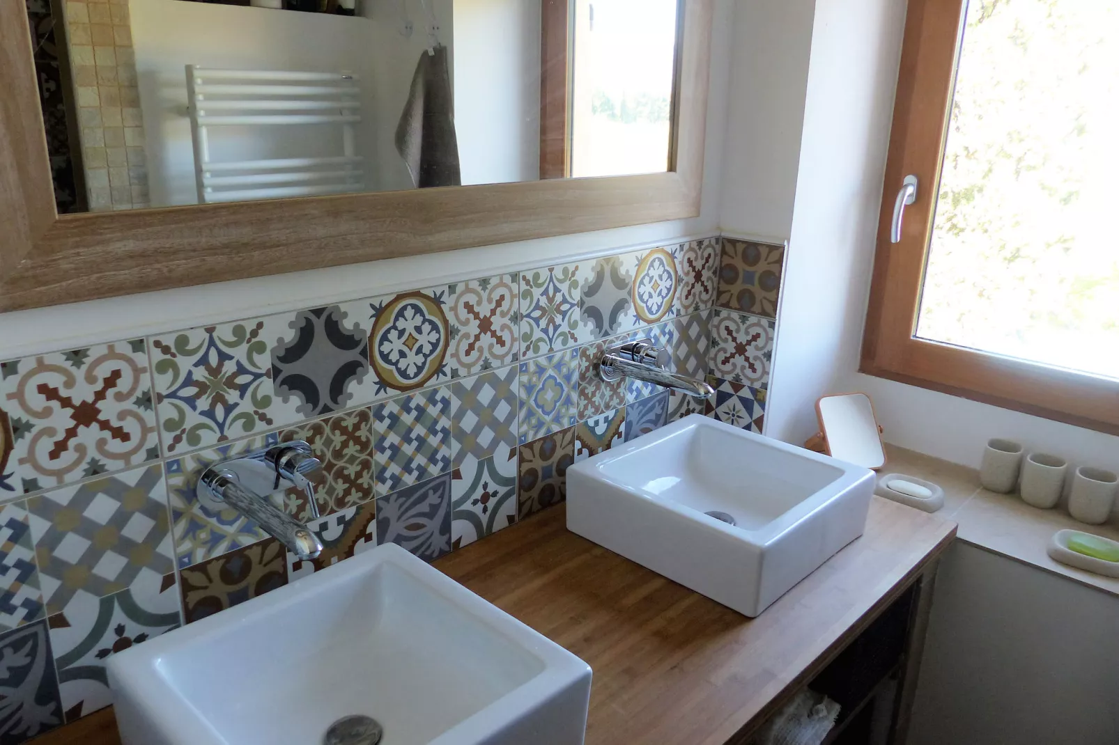 Entre les vignobles-Bathroom