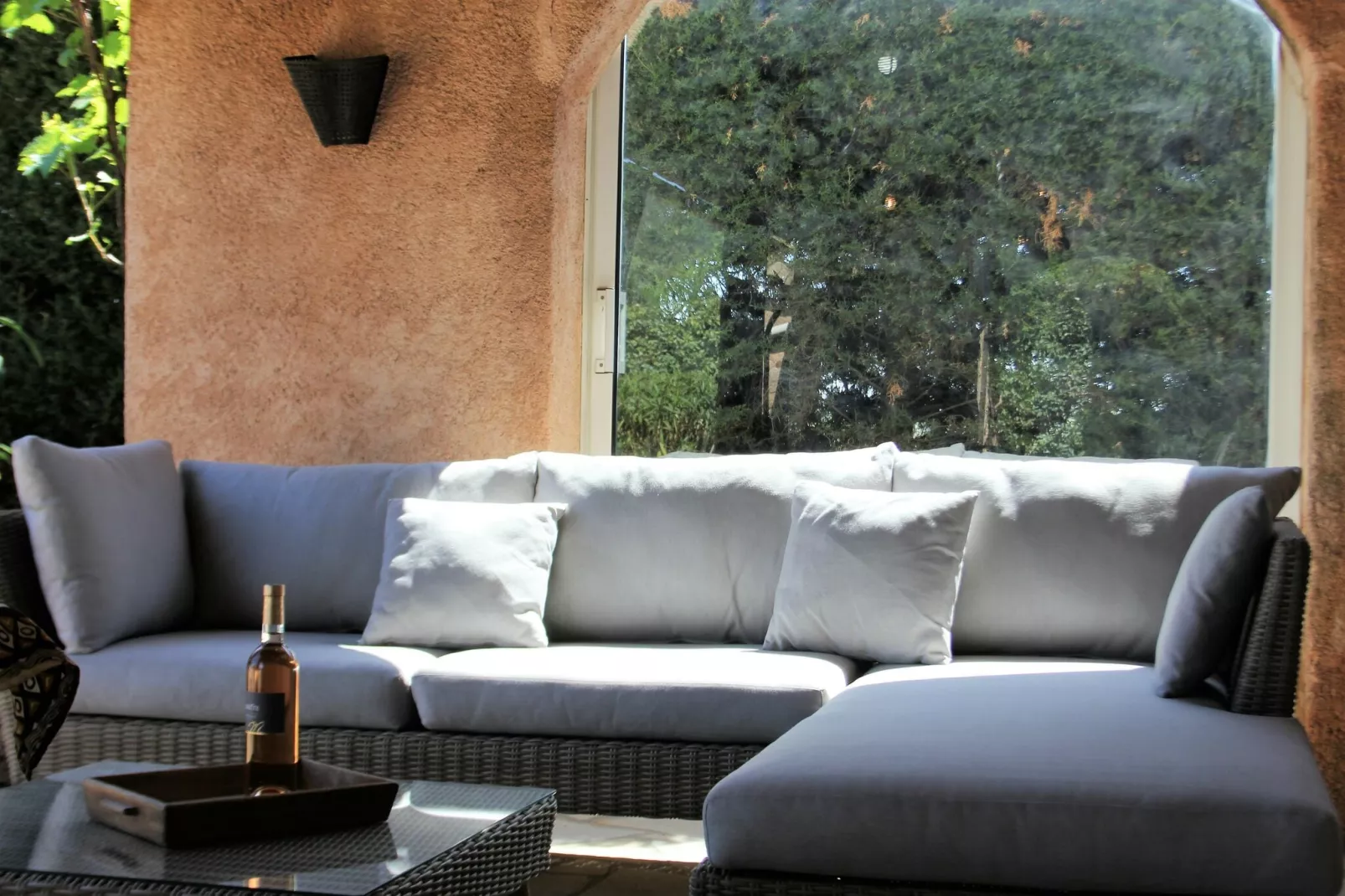 Entre les vignobles-Terrace balcony