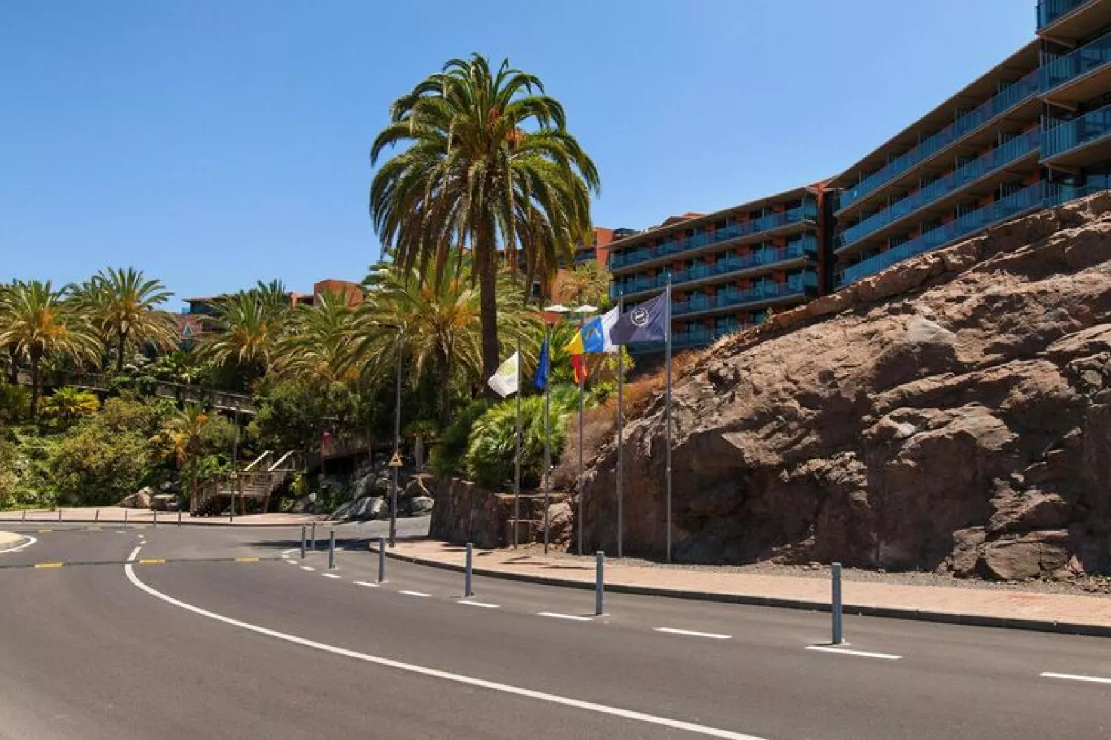 Los Lagos 13-Areas summer 1km