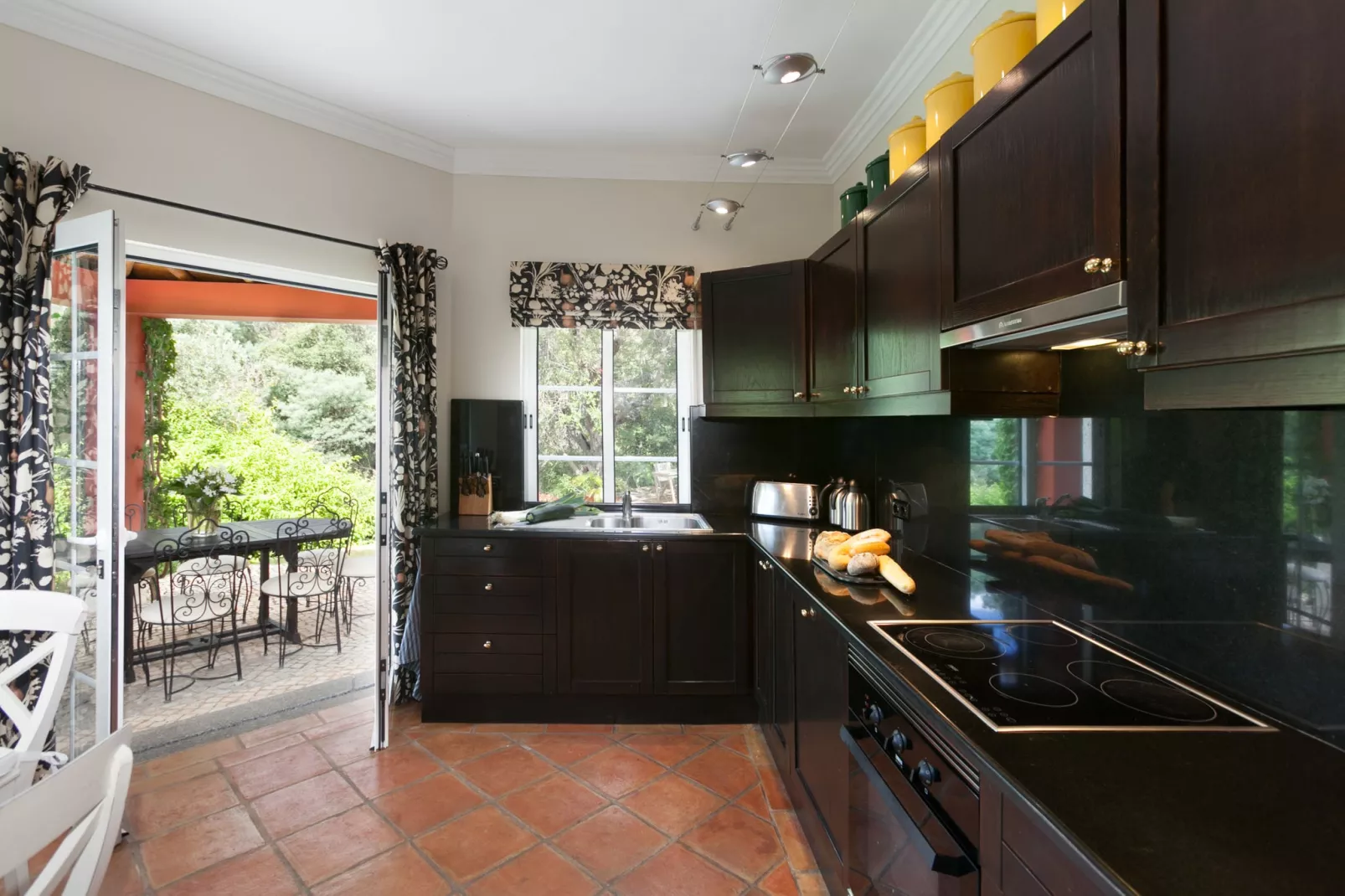 Villa Ribeira do Banho-Kitchen