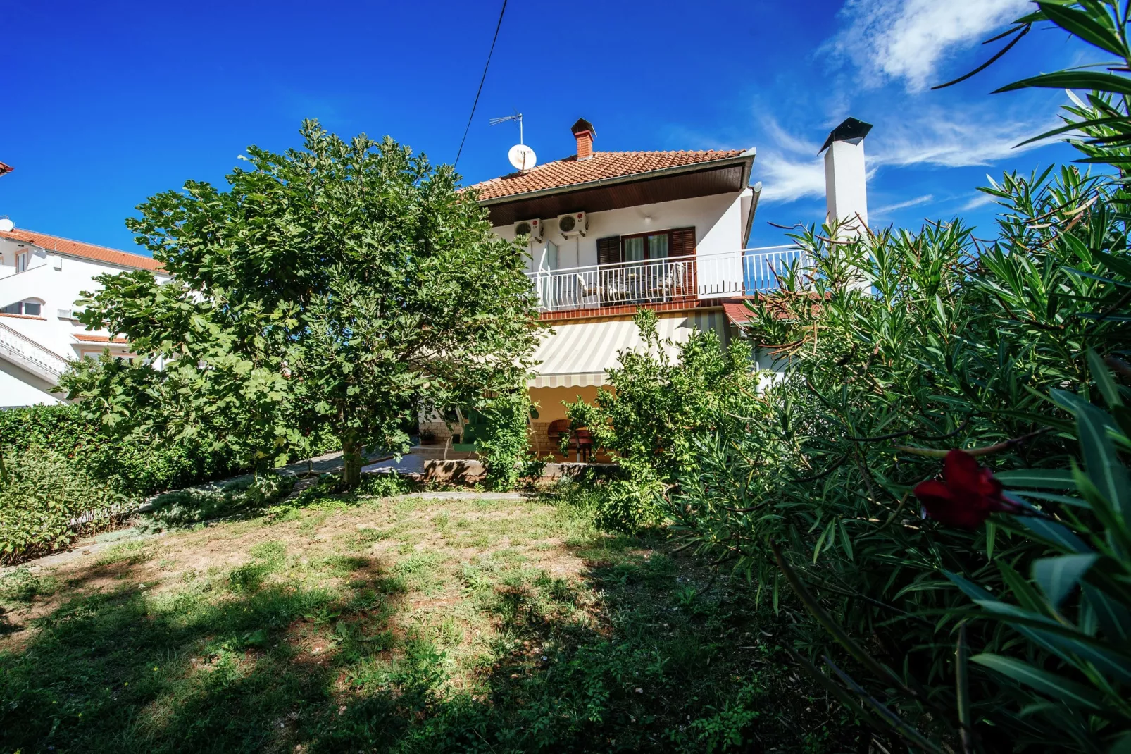 Apartment Jelenka-Gardens summer