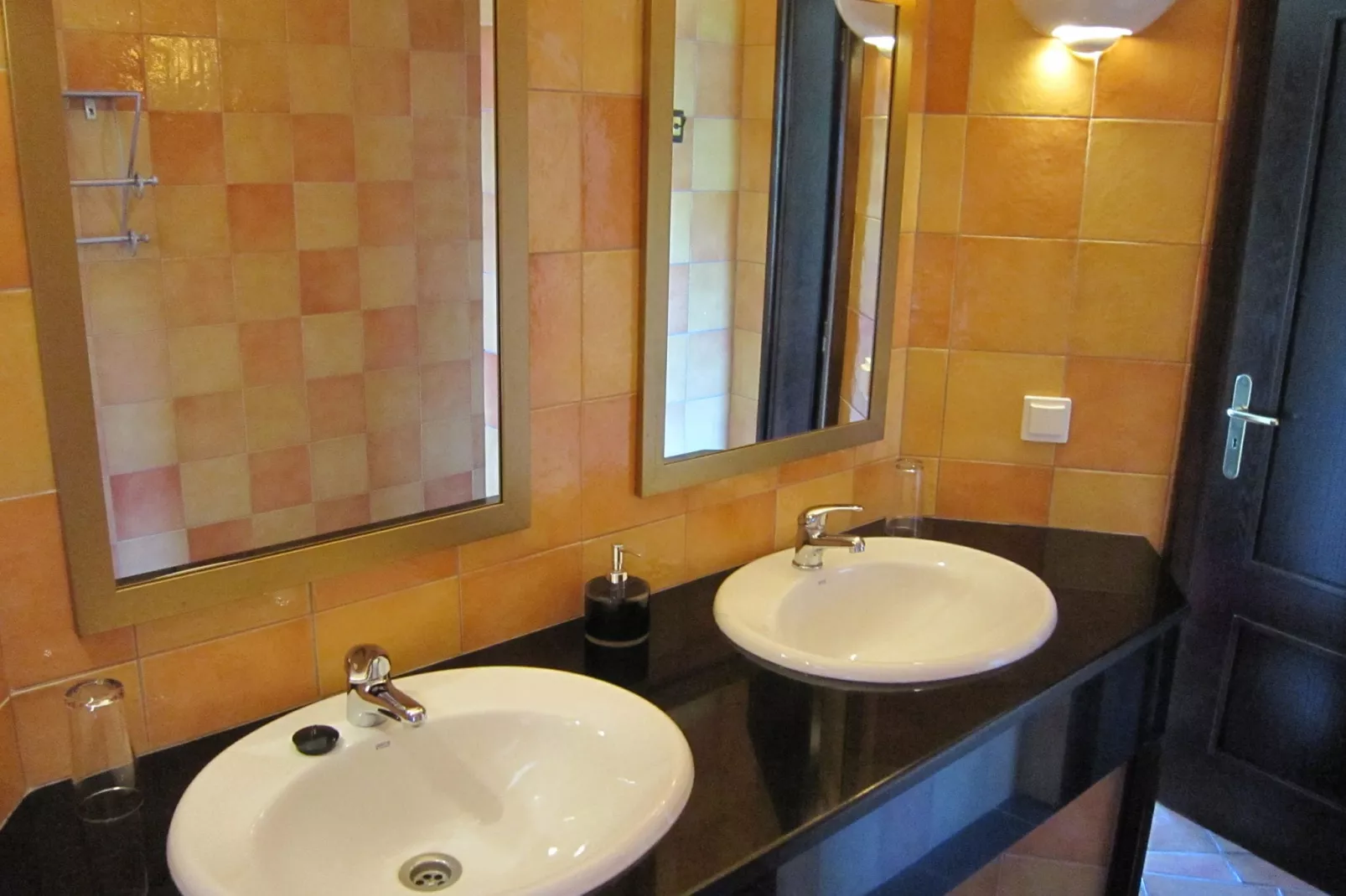 Villa Ribeira do Banho-Bathroom