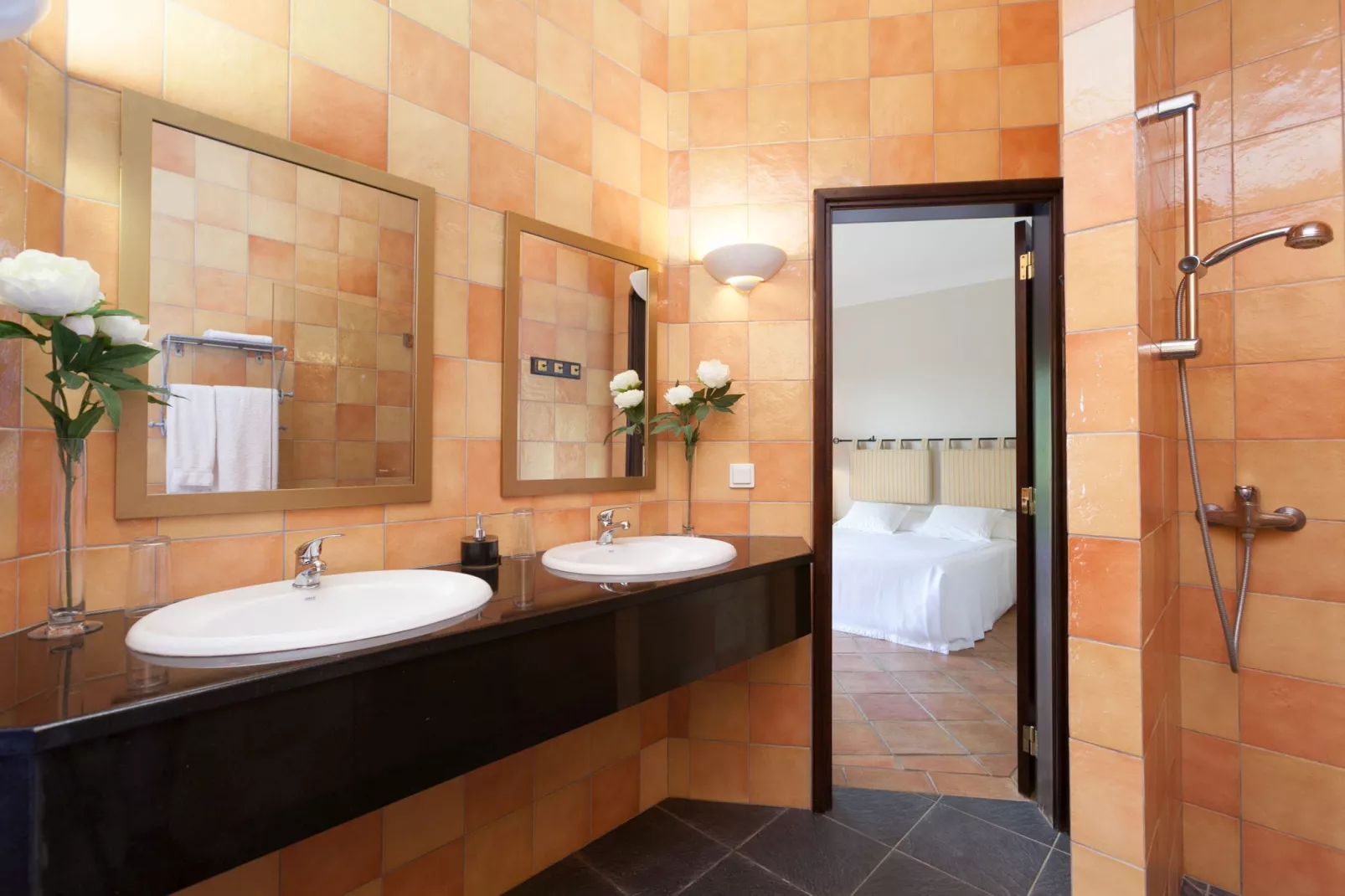 Villa Ribeira do Banho-Bathroom