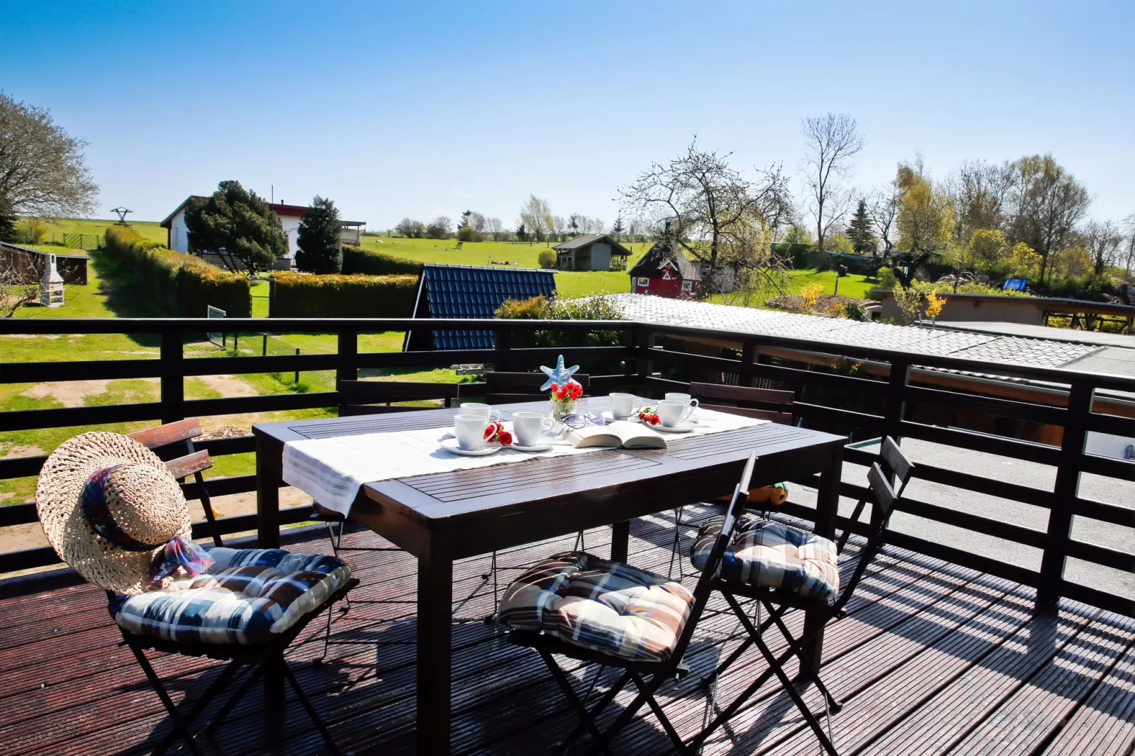 Strandnaher Familienurlaub-Balcon-terrasse