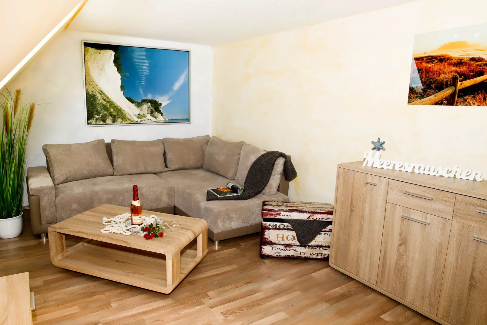 Strandnaher Familienurlaub-Salon