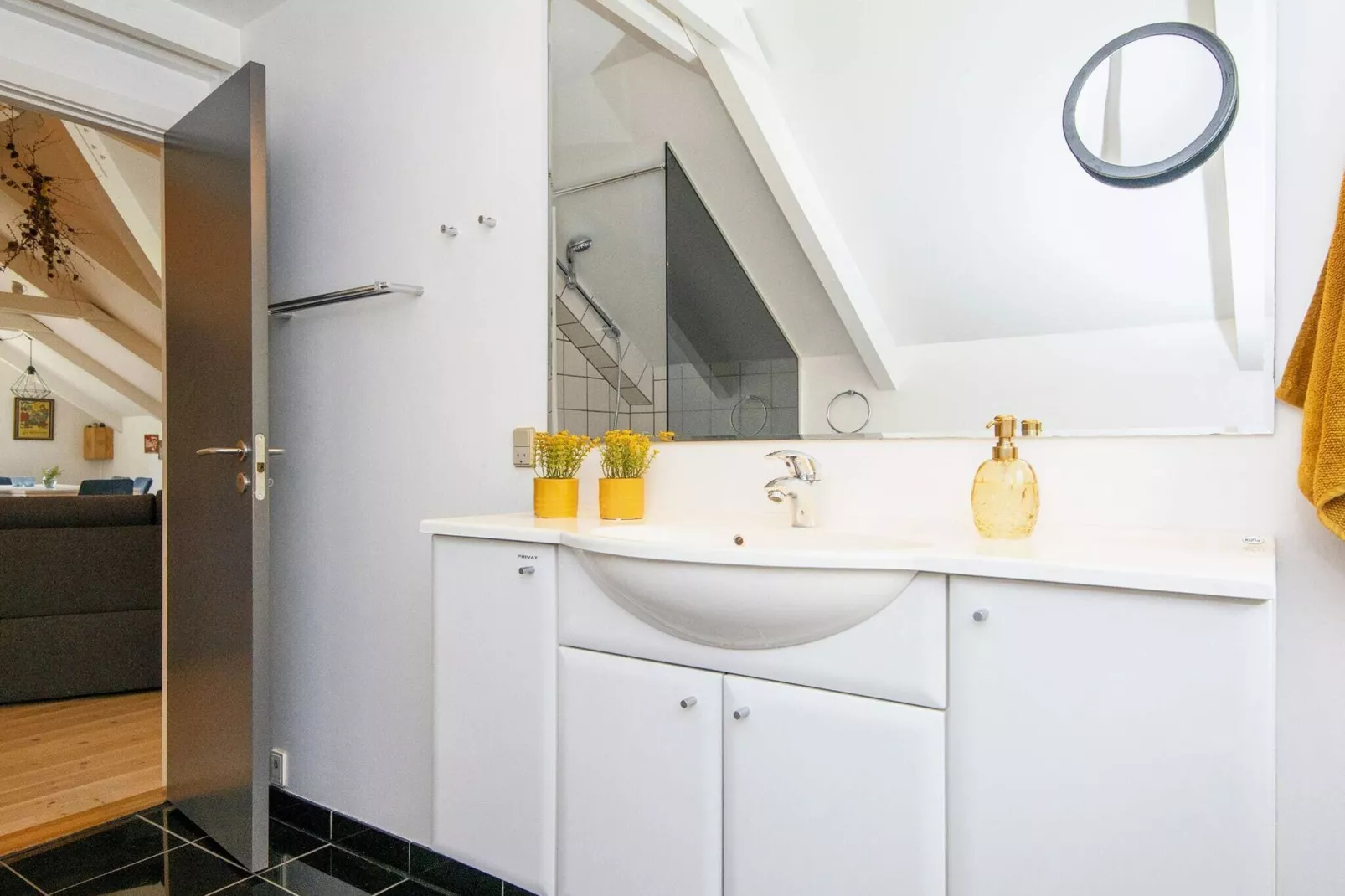 Cottage lumineux avec bain a remous -- By Traum Ferienwohnungen-Intérieur