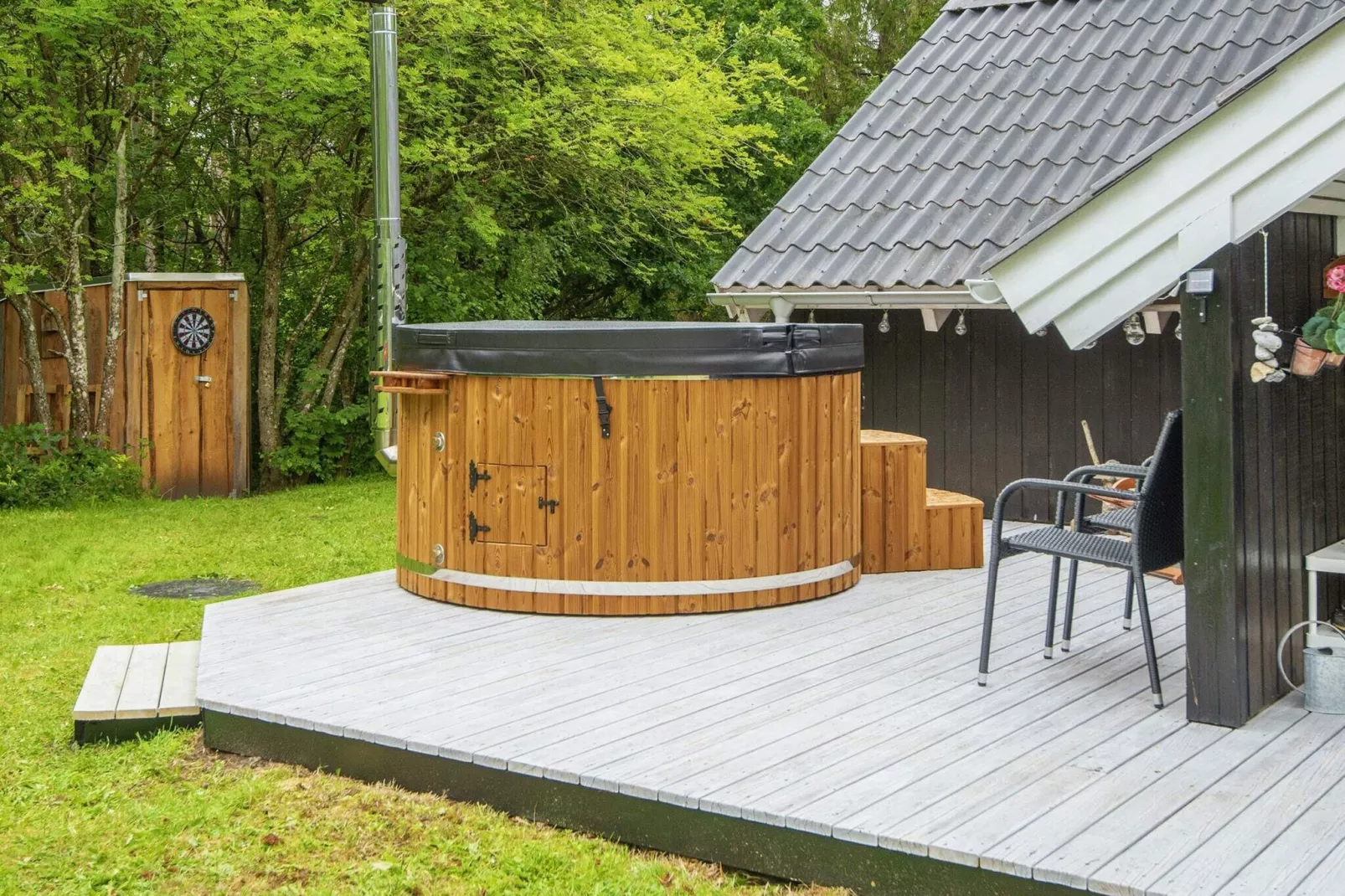6 person holiday home in Ebeltoft