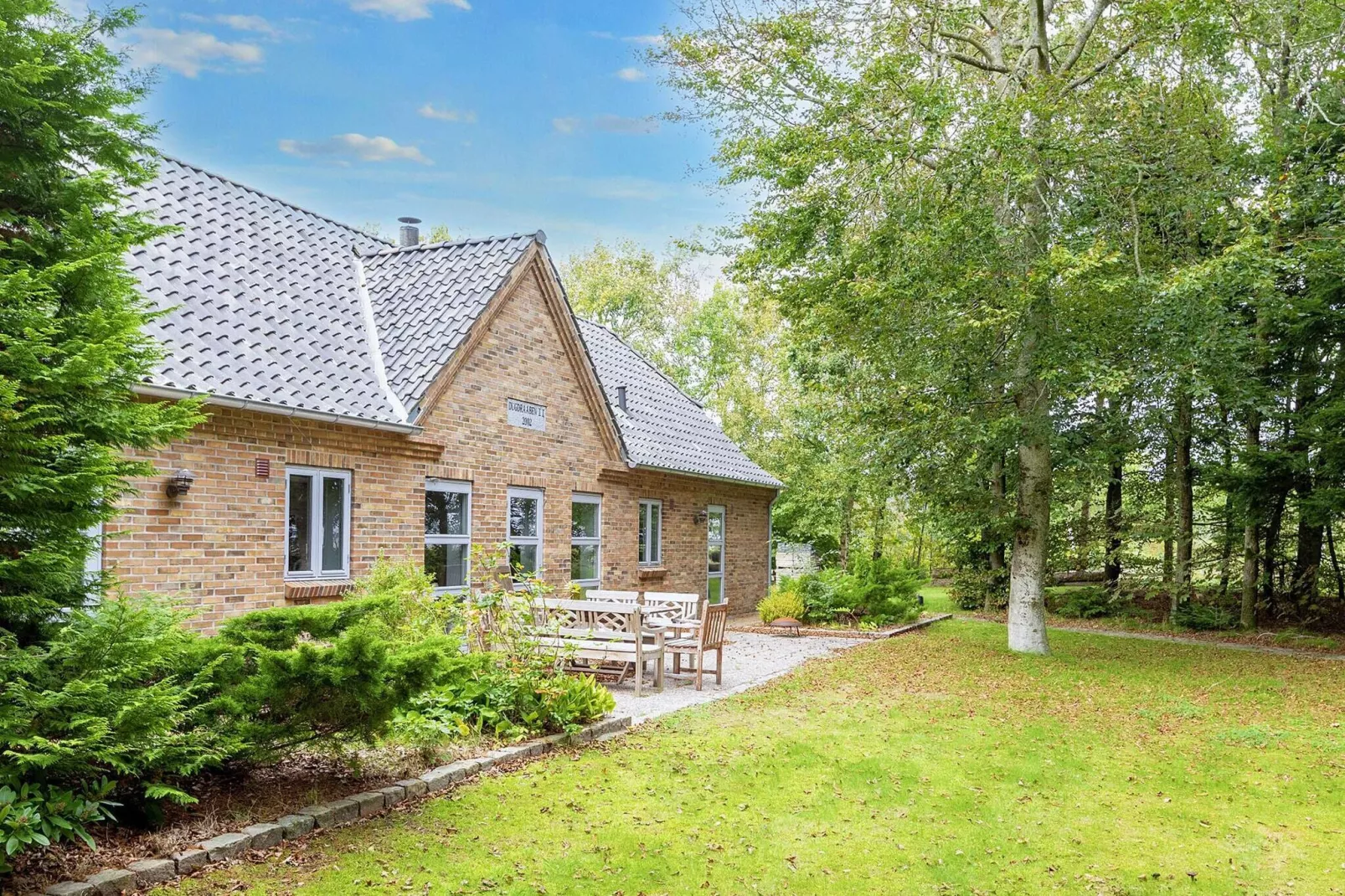 8 person holiday home in Thyholm-By Traum