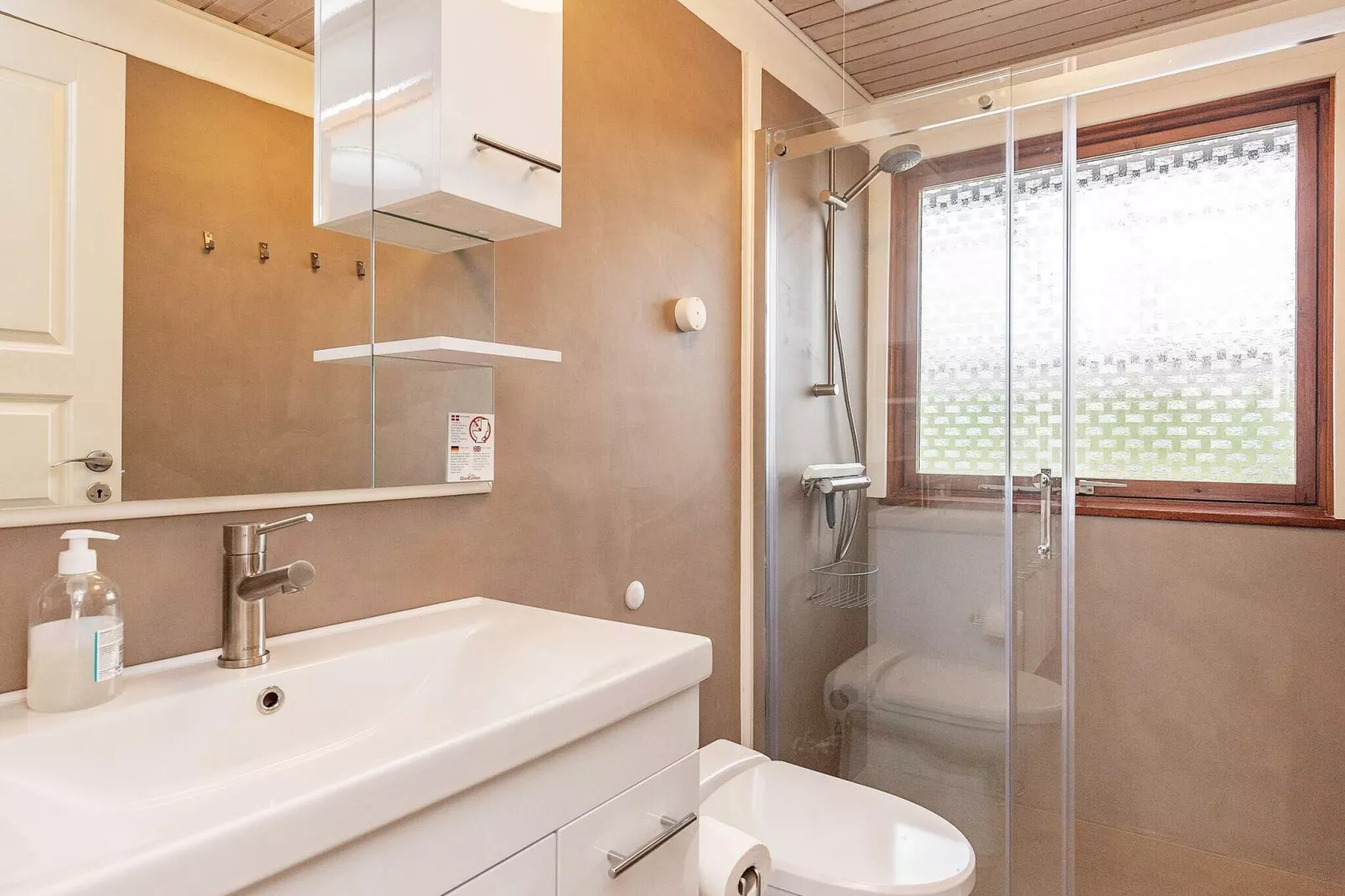 6 person holiday home in Dannemare-By Traum-Indoor
