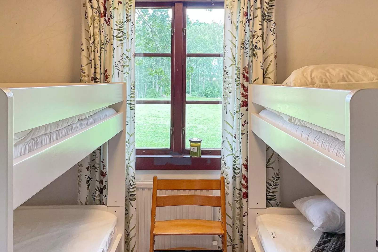 6 person holiday home in MELLERUD-By Traum-Indoor