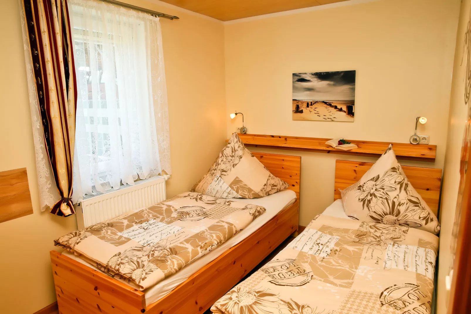 Strandnahe Ferien-Bedroom
