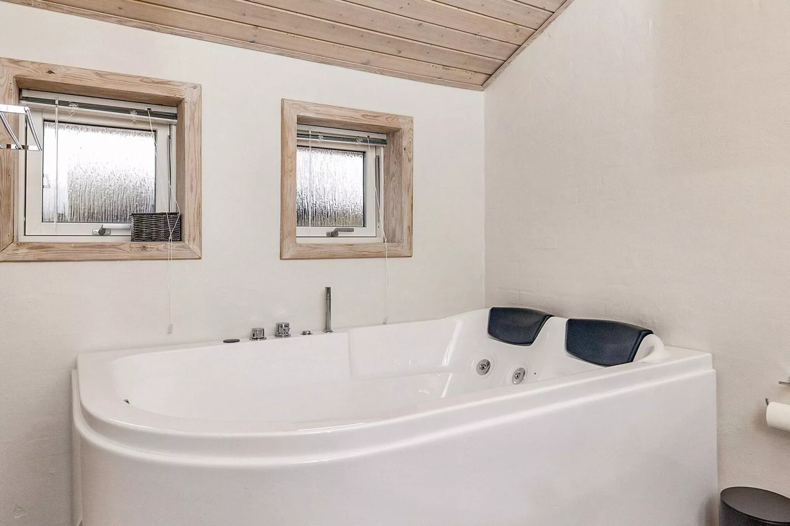 4 star holiday home in Ålbæk-By Traum-Spa