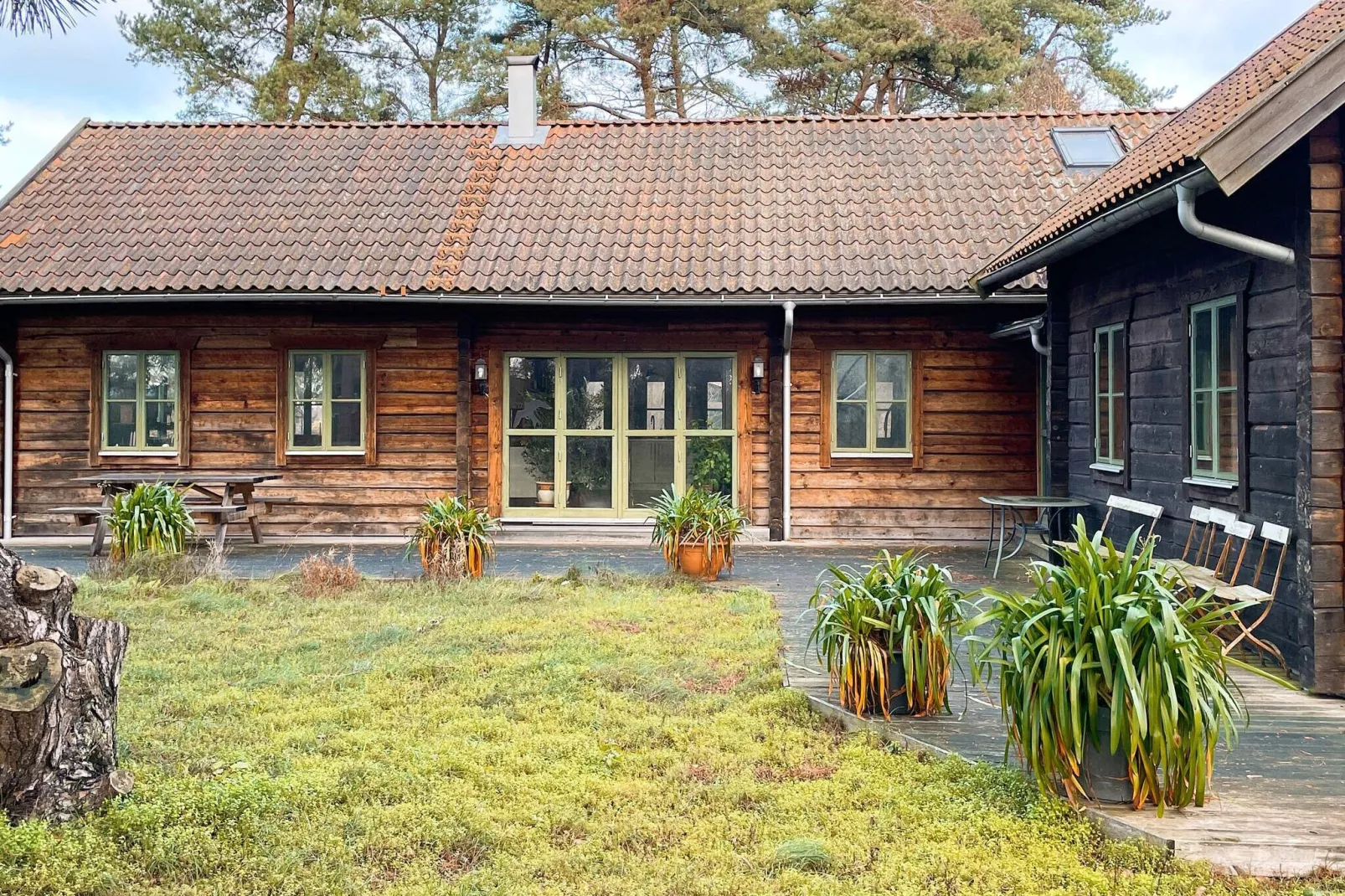 4 Sterne Ferienhaus in YNGSJÖ-By Traum-Außenbereich