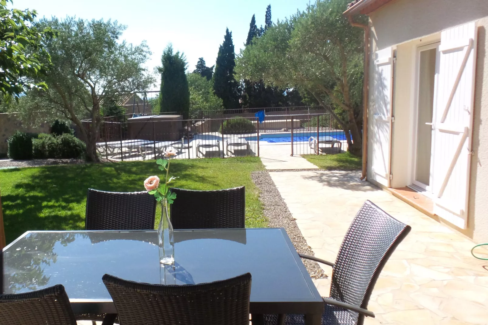 Mas de Montbrun-Terrace balcony