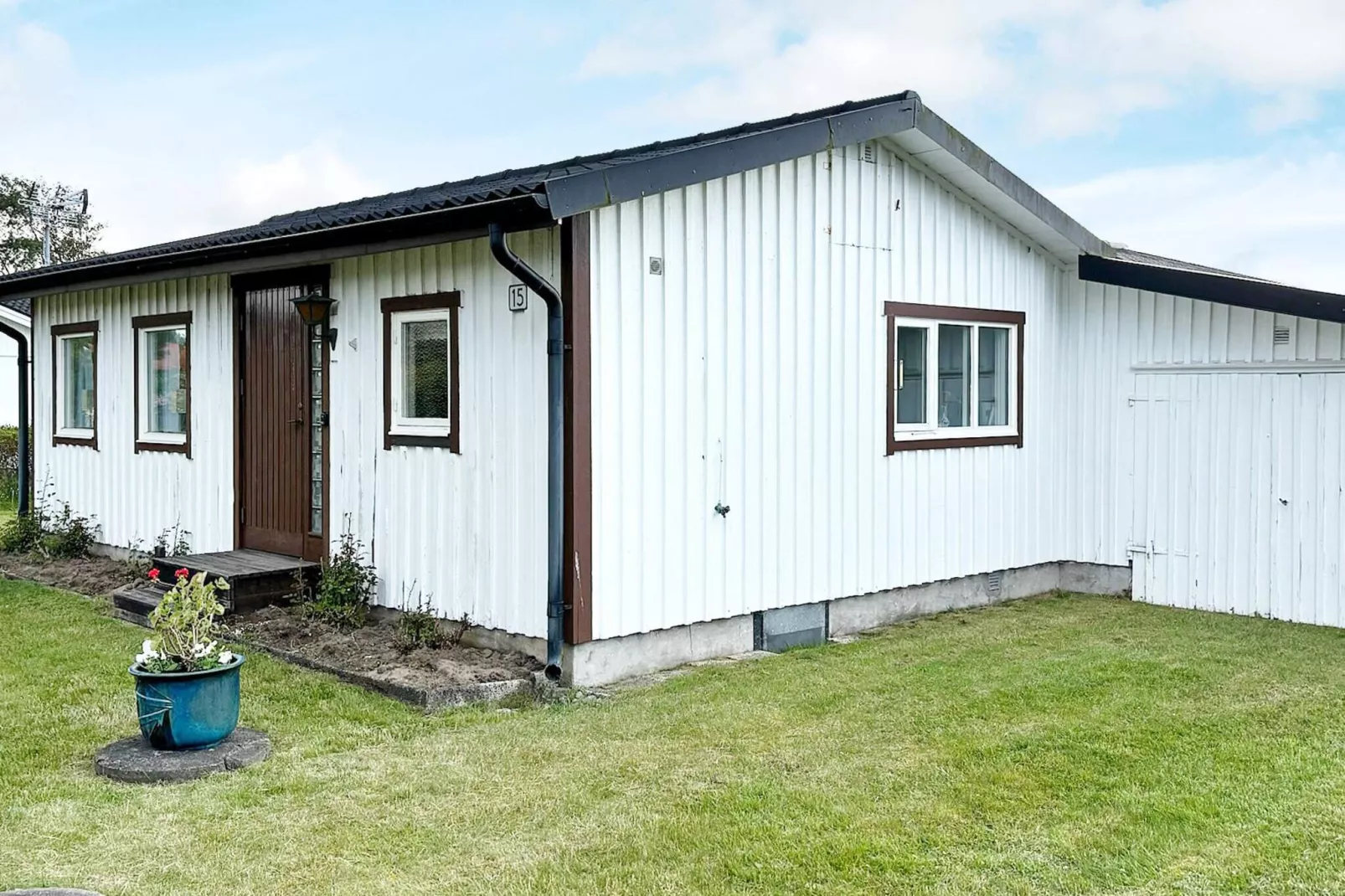 Welcoming cottage near the sea-Outdoor