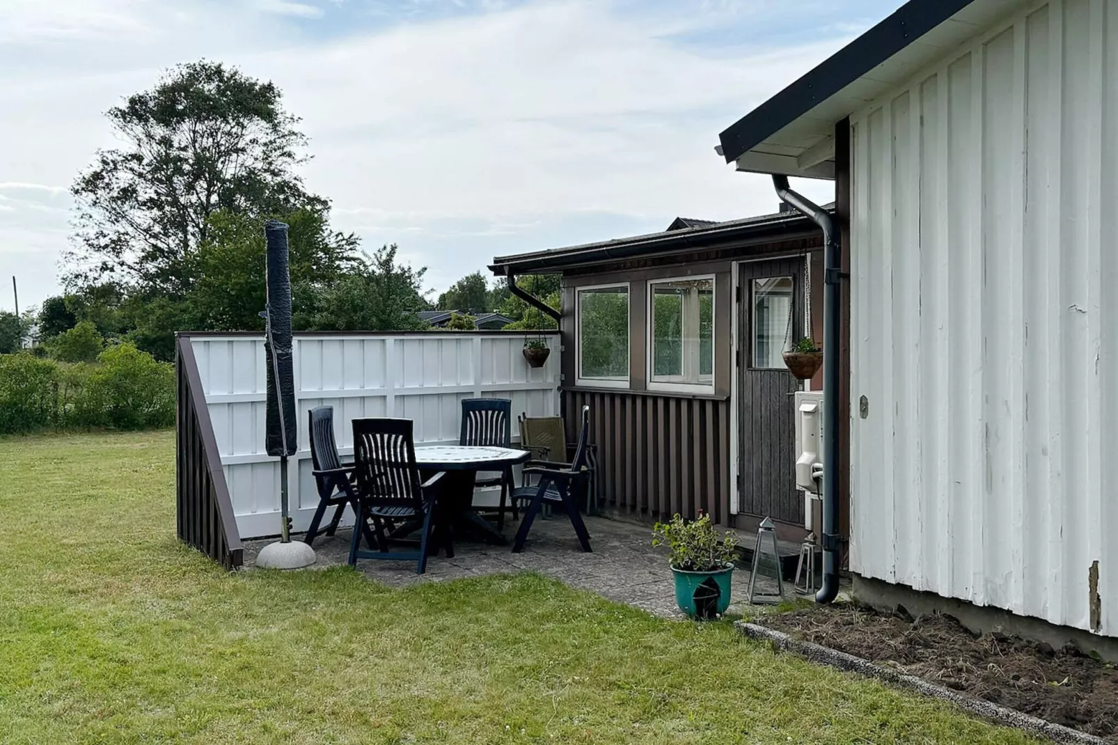 Welcoming cottage near the sea-Outdoor