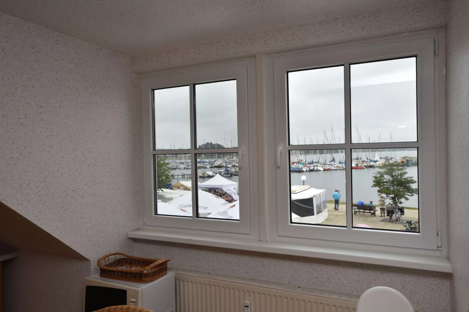 Am Haffplatz-Living room