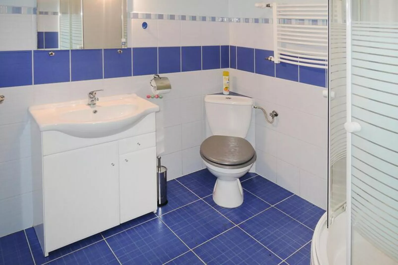 Holiday home in Stepnica for 6 persons LESN-Bathroom