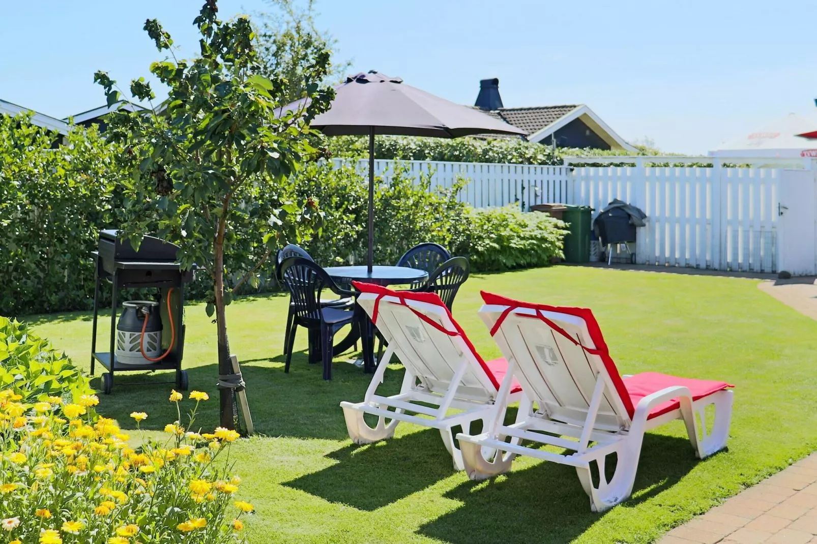 6 person holiday home in FALKENBERG-Outdoor