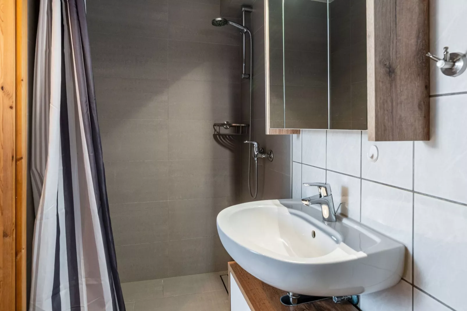 Windspiel Nr2-Bathroom