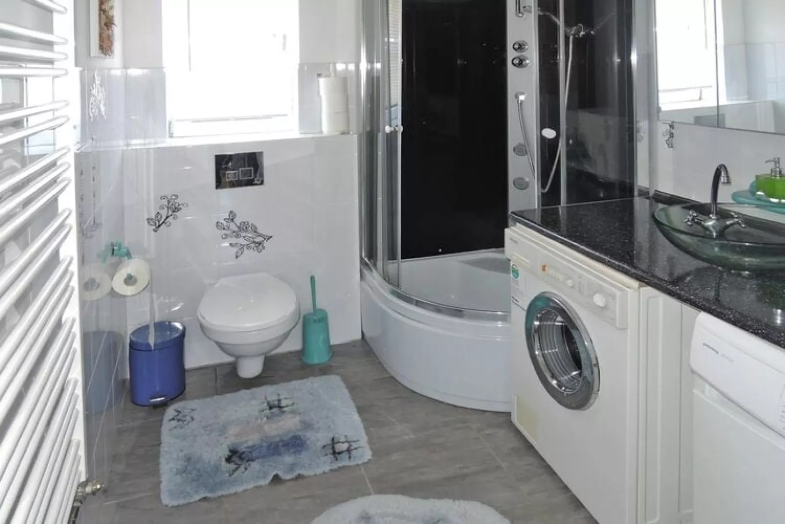 Holiday Home in Nowe Warpno Oranges Haus-Bathroom