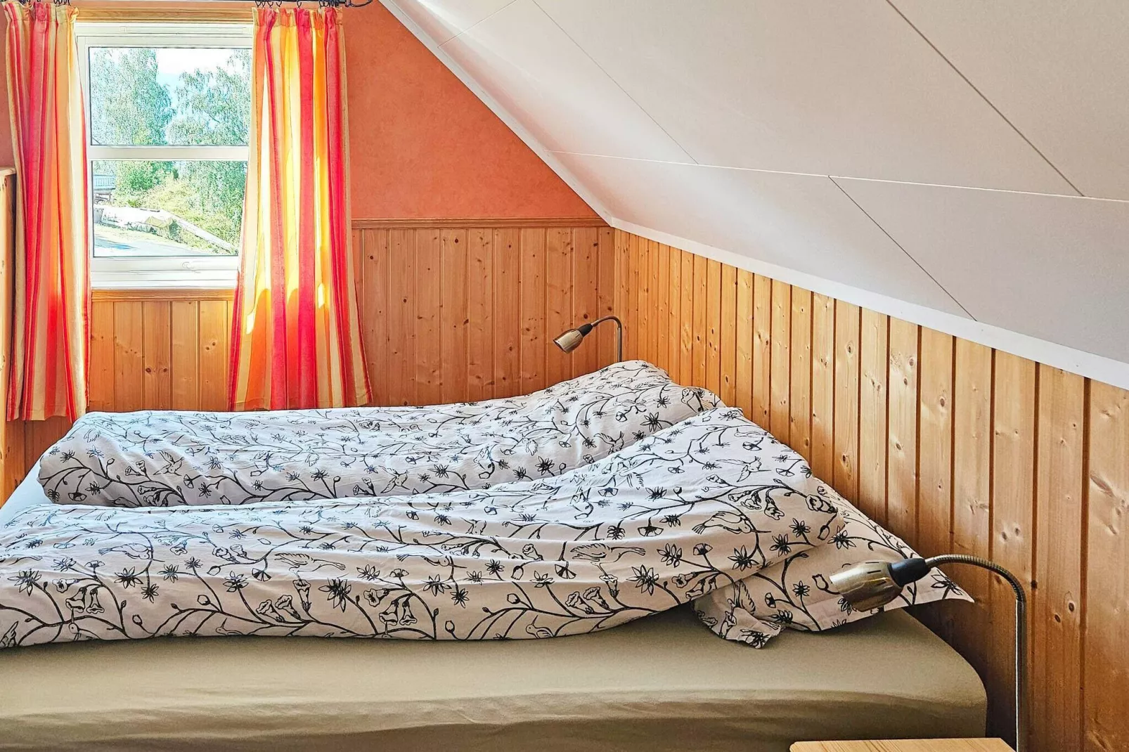 HUS NR. 2-Indoor
