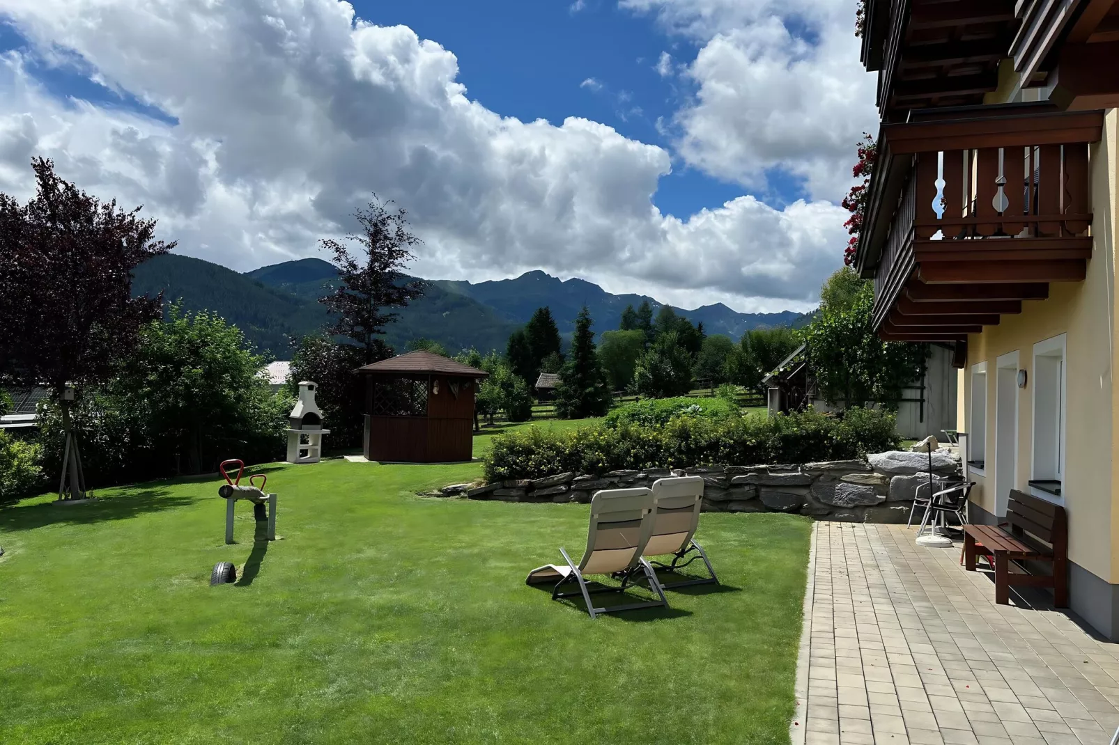 Katschbergblick App 1 und 2-Gardens summer