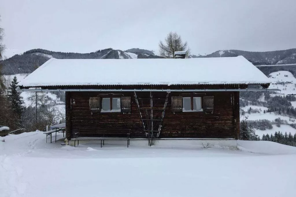196669-Exterior winter