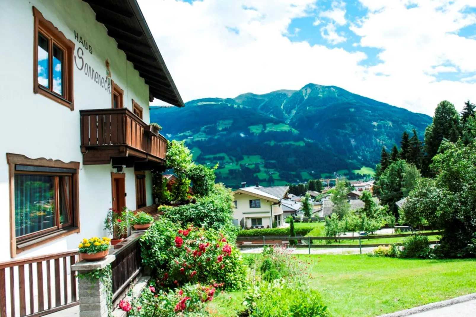 Haus Sonneneck-Außenbereich Sommer