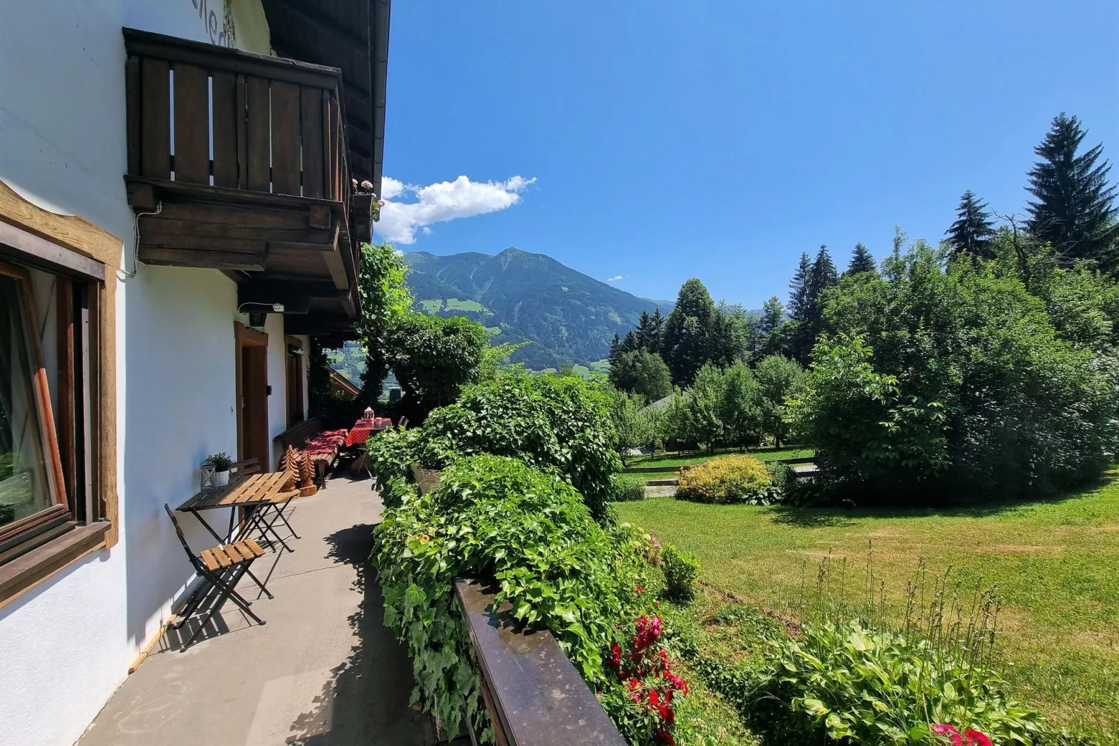 Haus Sonneneck-Gärten Sommer