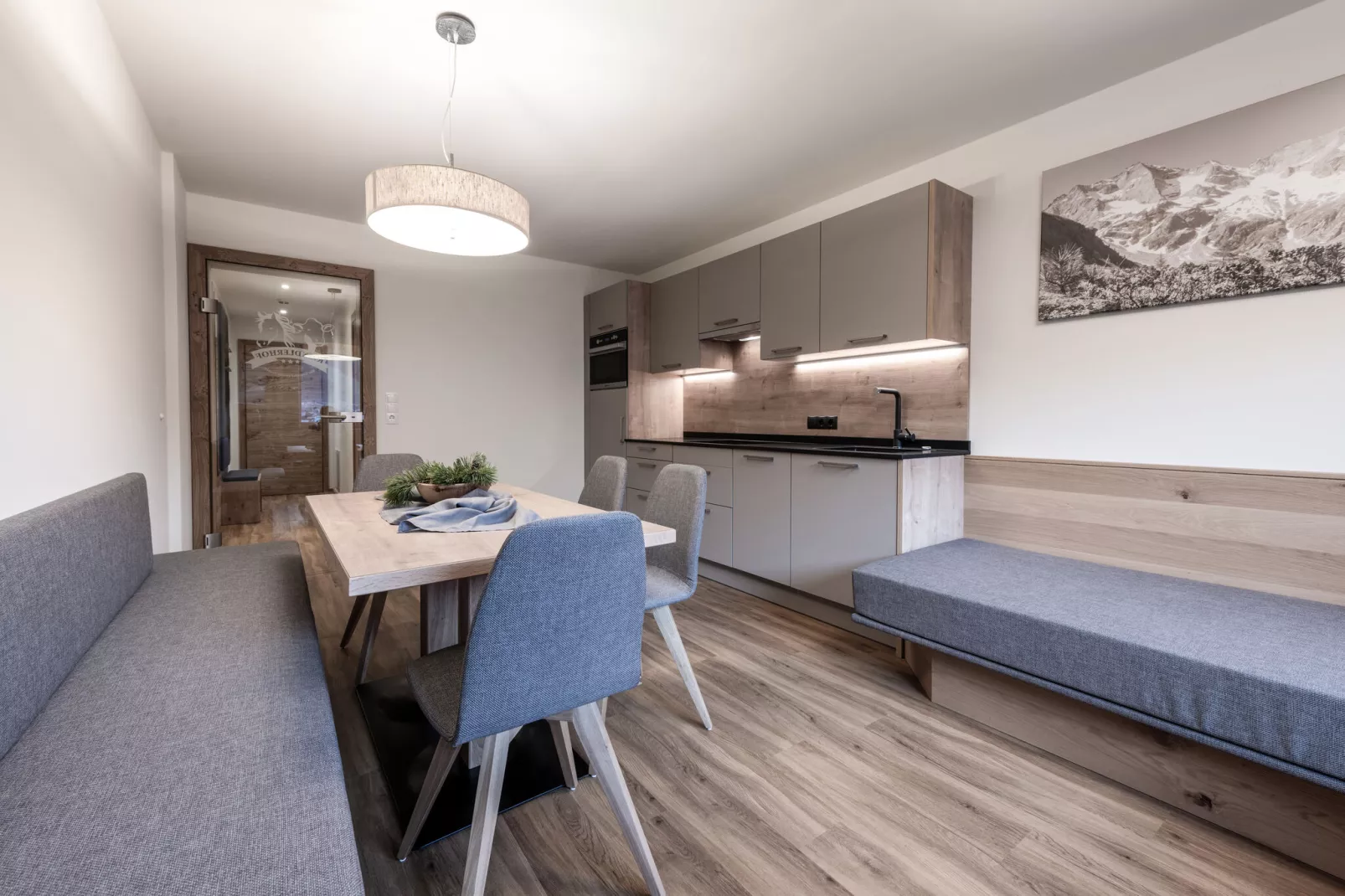 Bergblick-Dining room