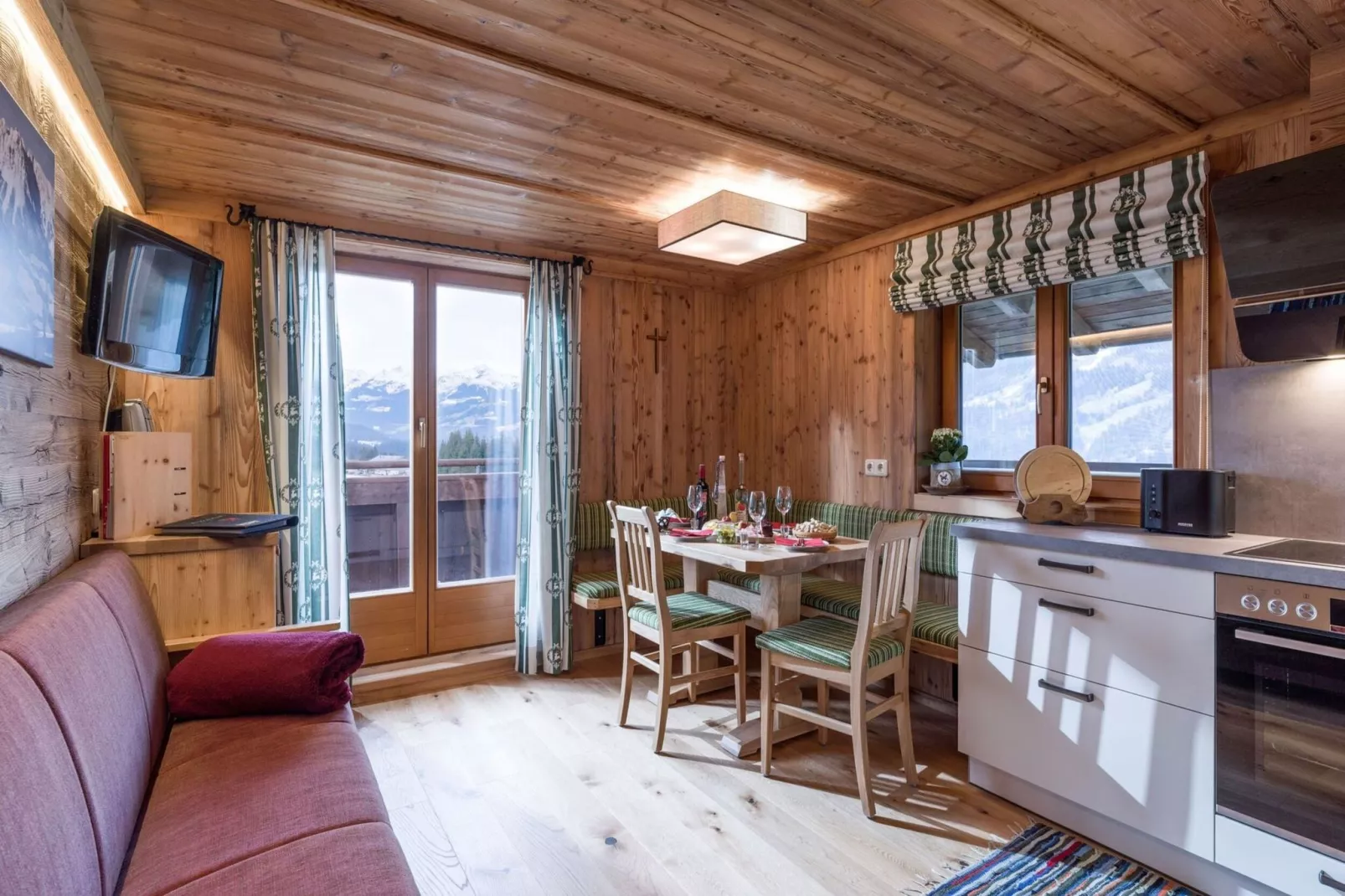 Hohe Salve-Living room