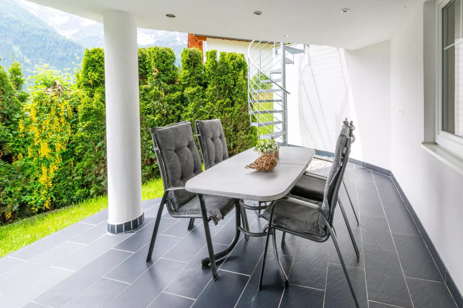 Björn-Terrace balcony