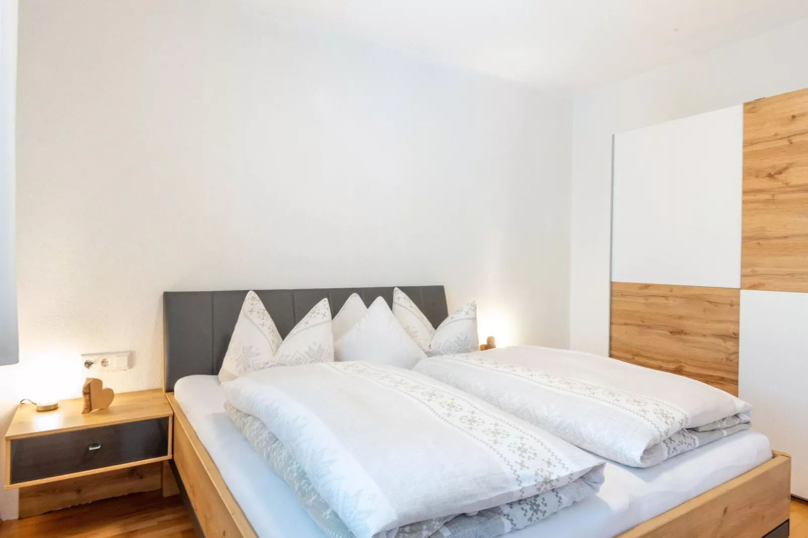 Björn-Bedroom