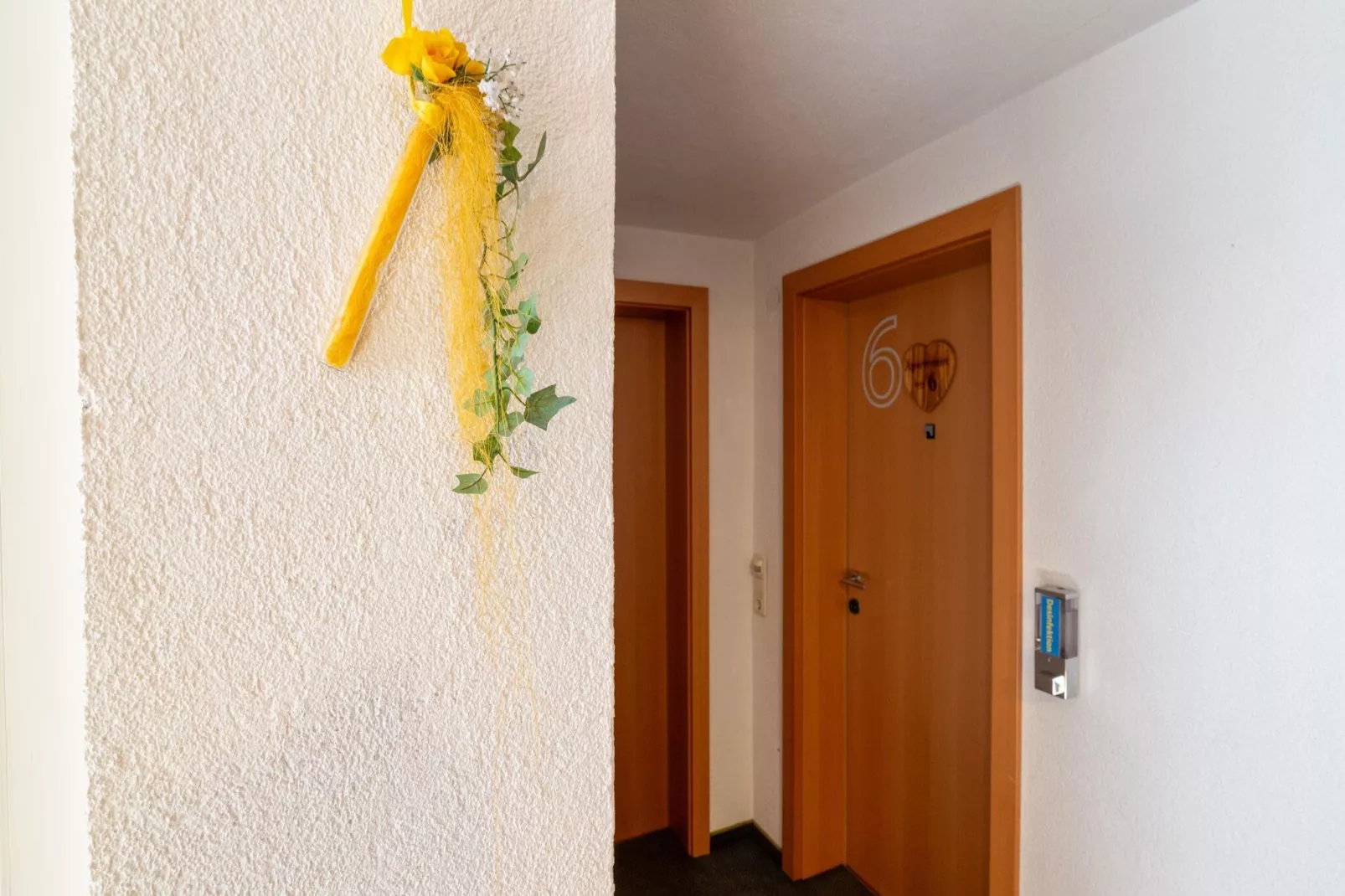 Apartment 4-6/3-Flur