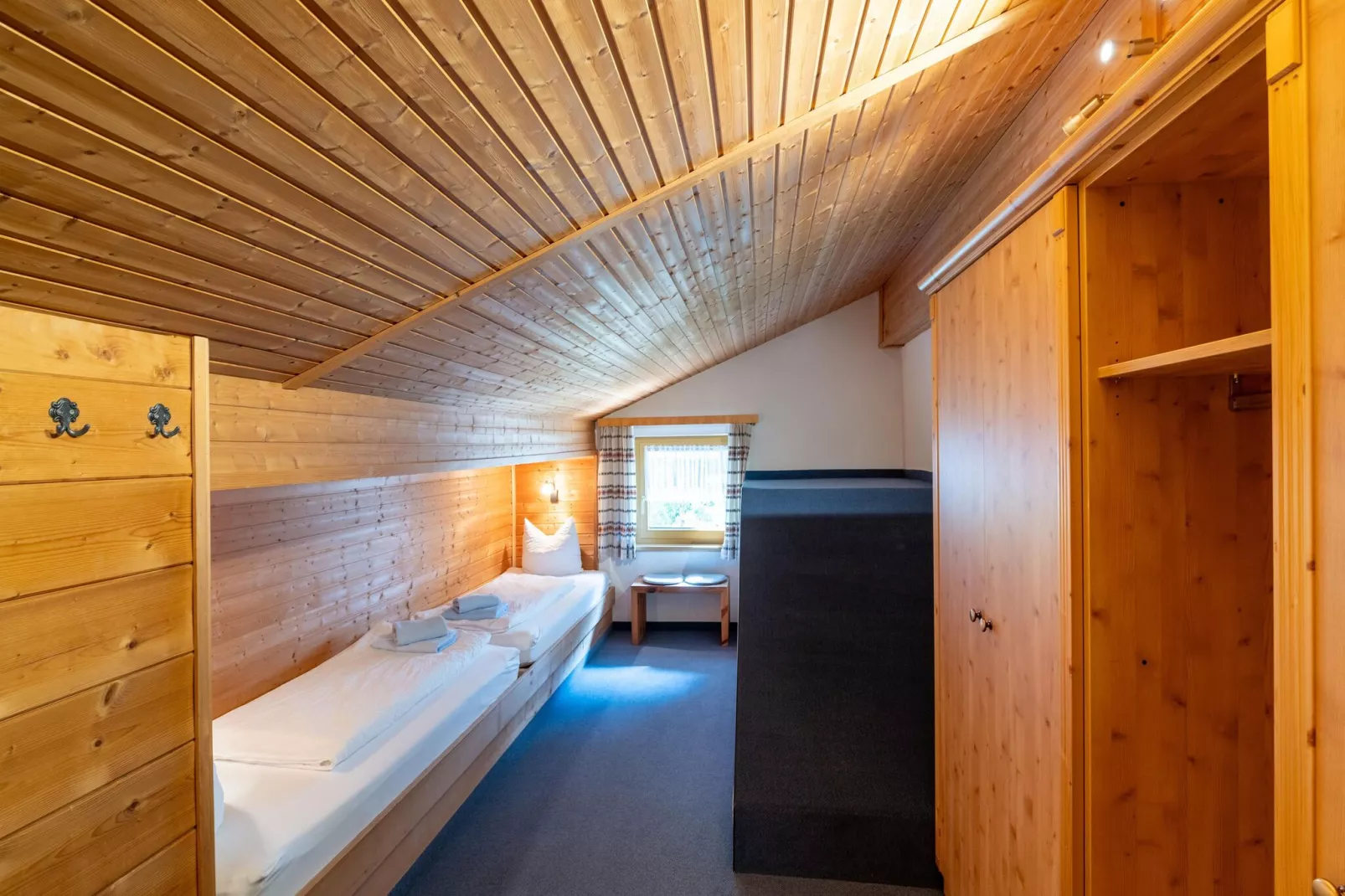 Apartment 4-6/2-Schlafzimmer