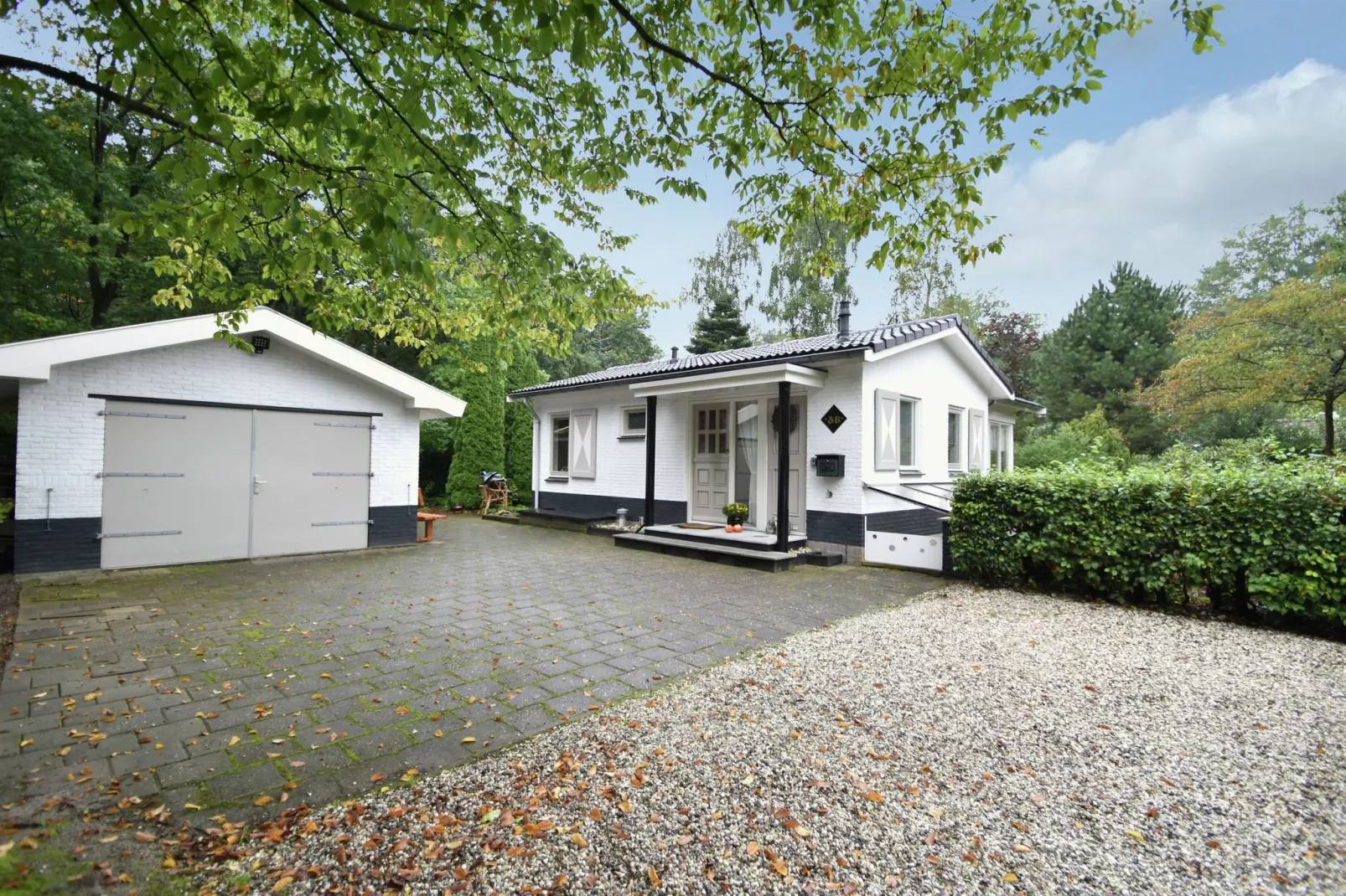't Woudhuis-Exterior summer
