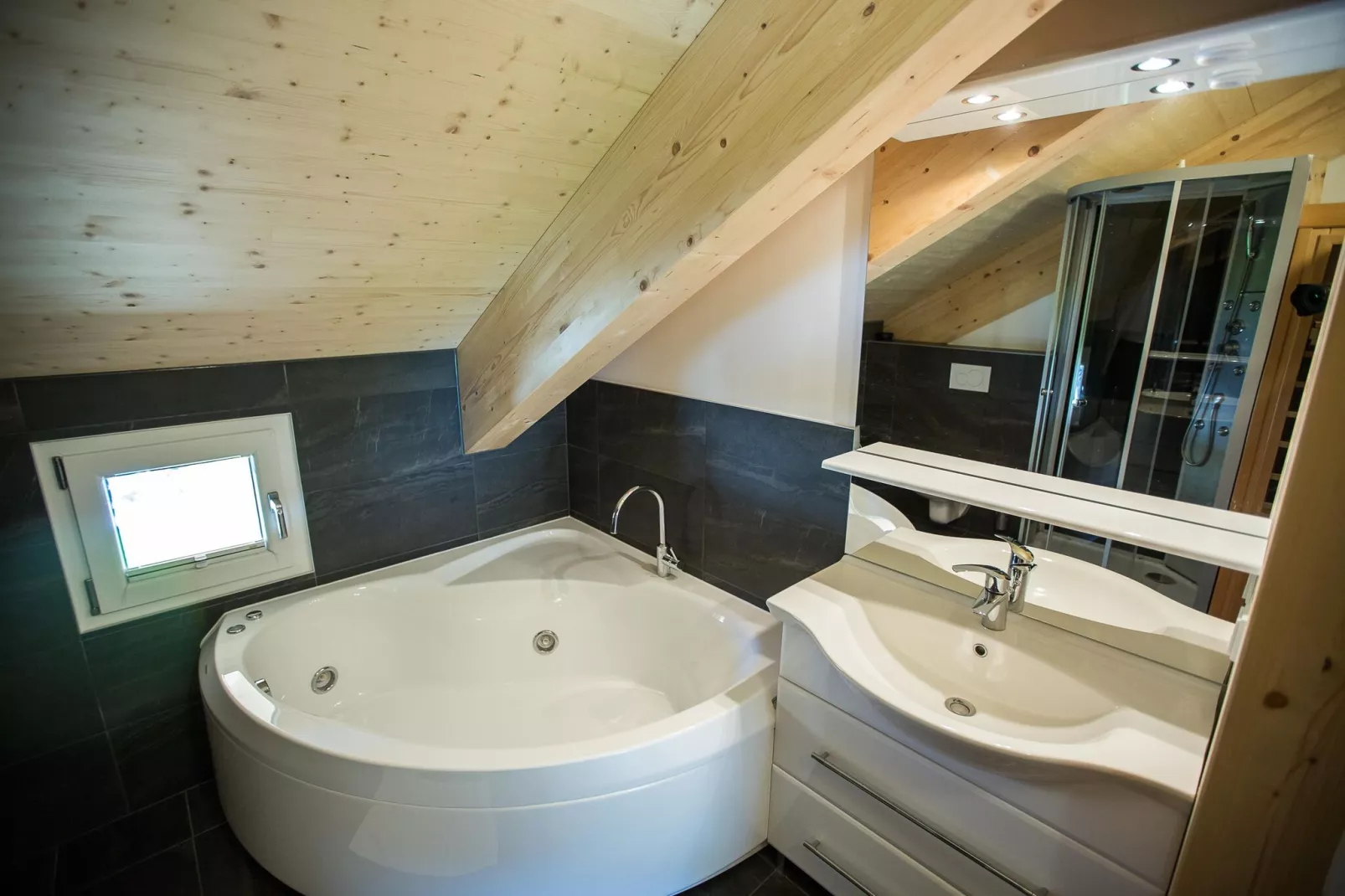 Almdorf Hohentauern 11-Salle de bain