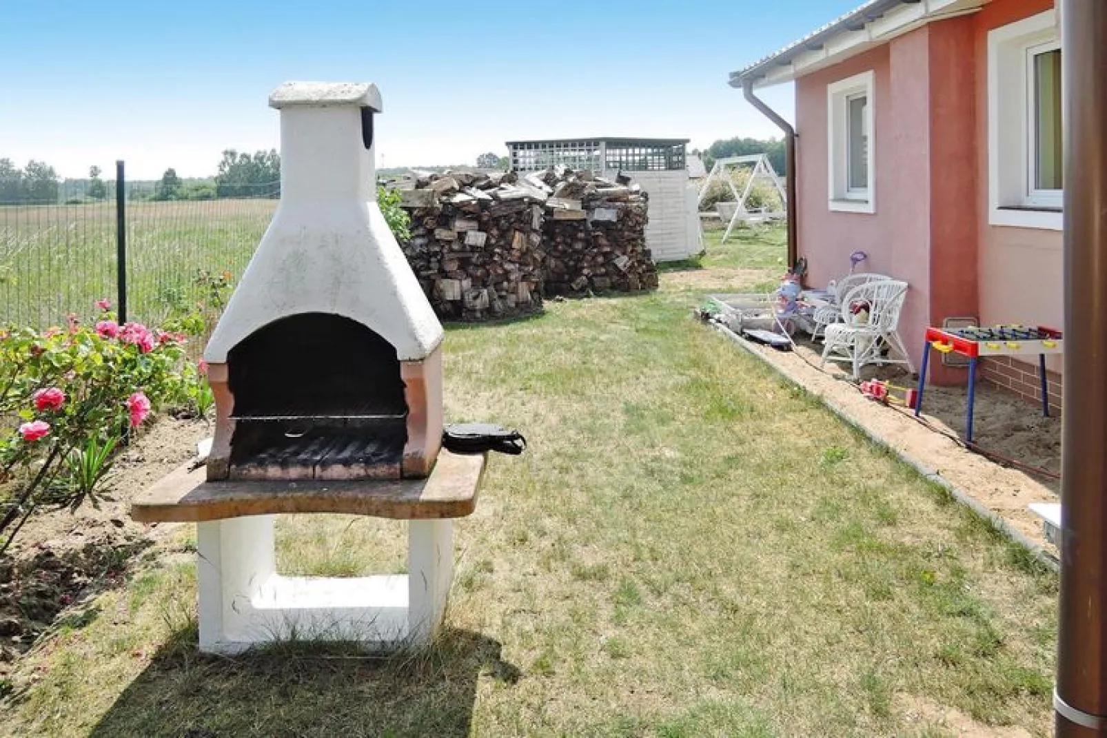 Holiday home in Nowe Warpno - Rosarotes Haus for 6 persons-Gardens summer