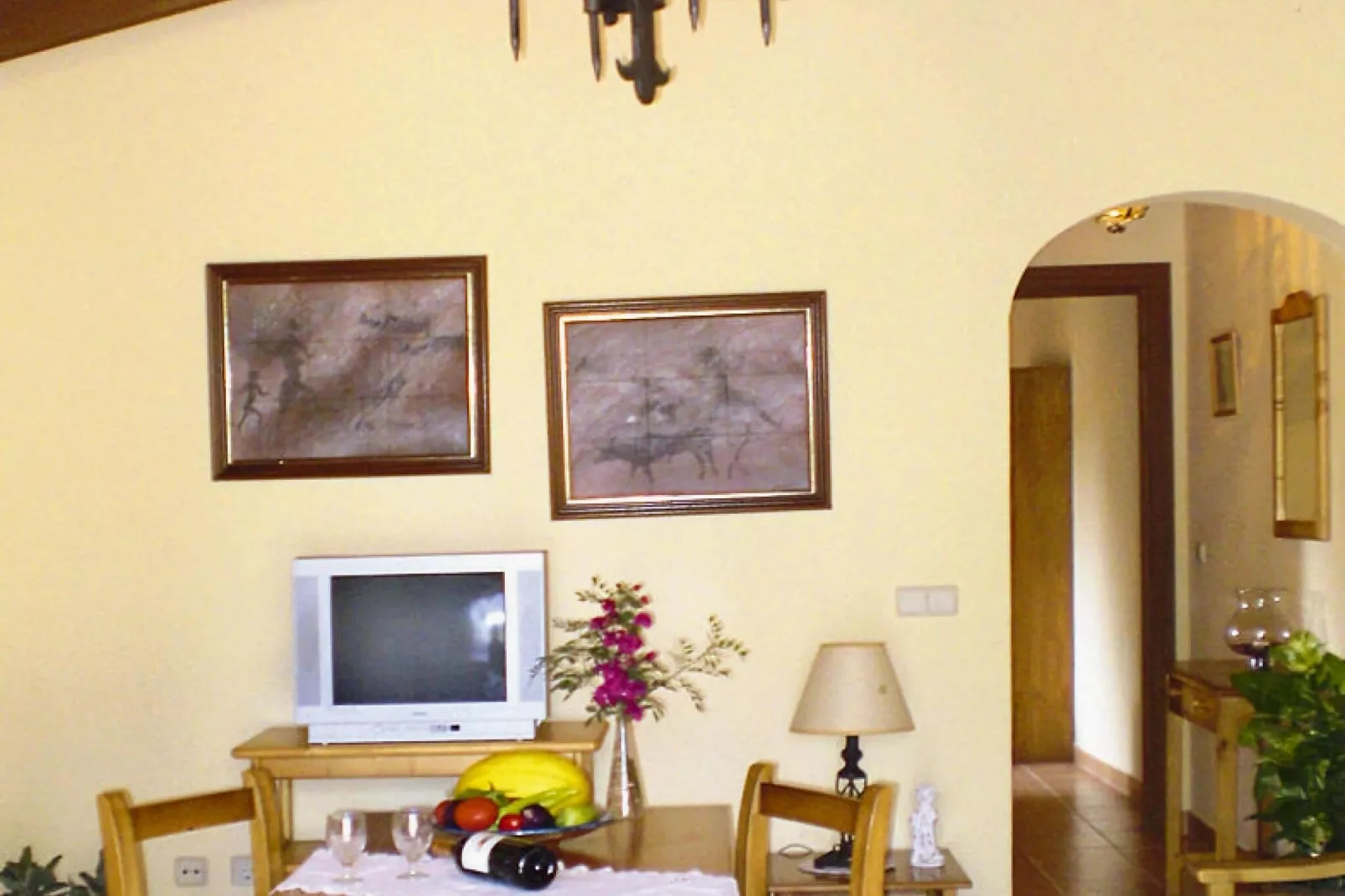 Estudio-(+/-) Estudio-Living room