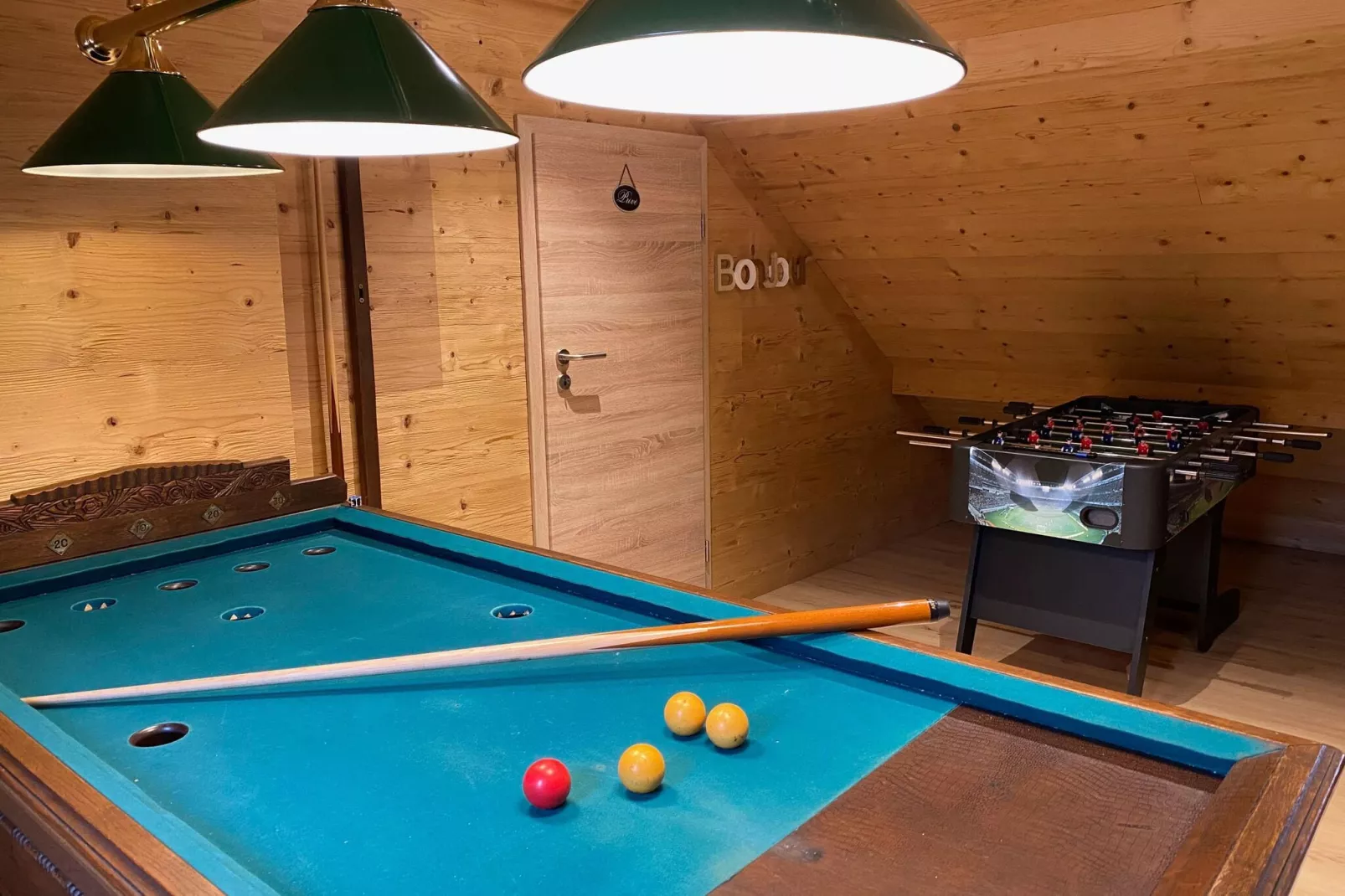 Souvenirs d'Ouren-Recreation room