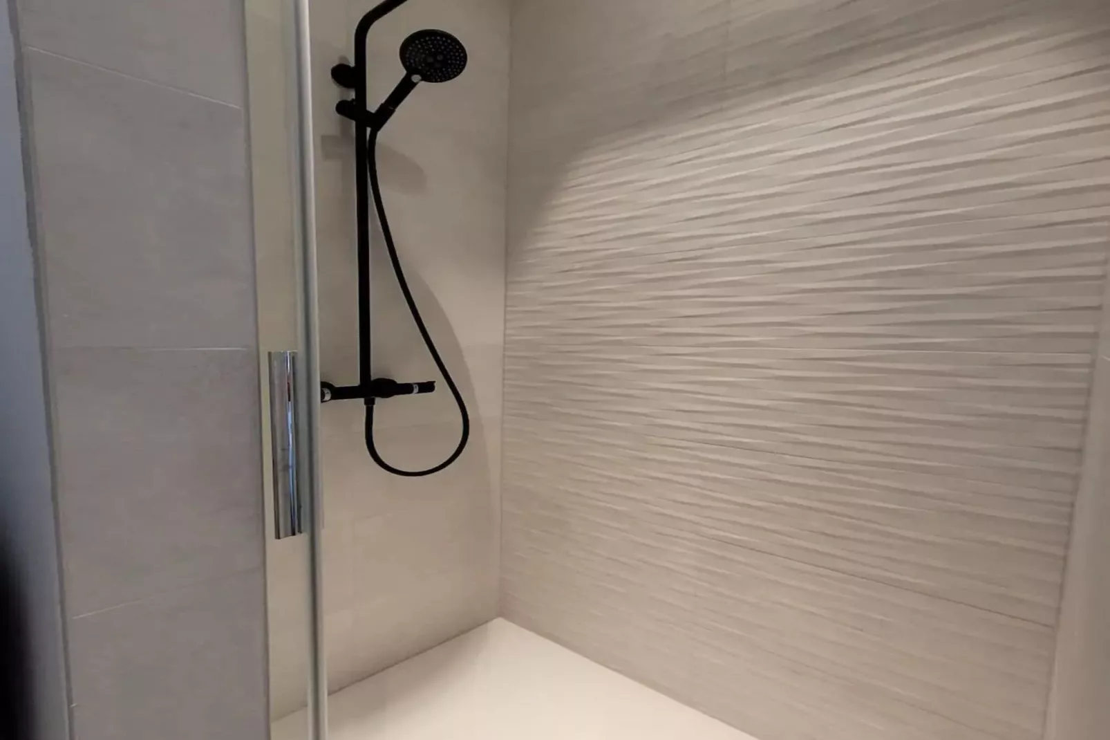 D'Ereplatse comfortkamer-Badezimmer