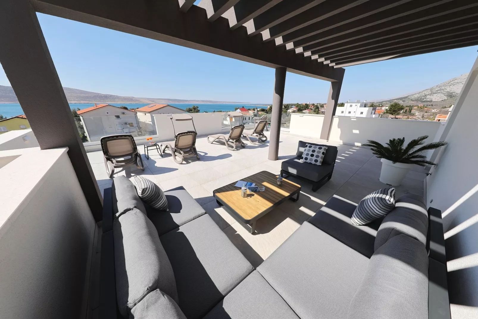 Villa Jimmy-Terrace balcony