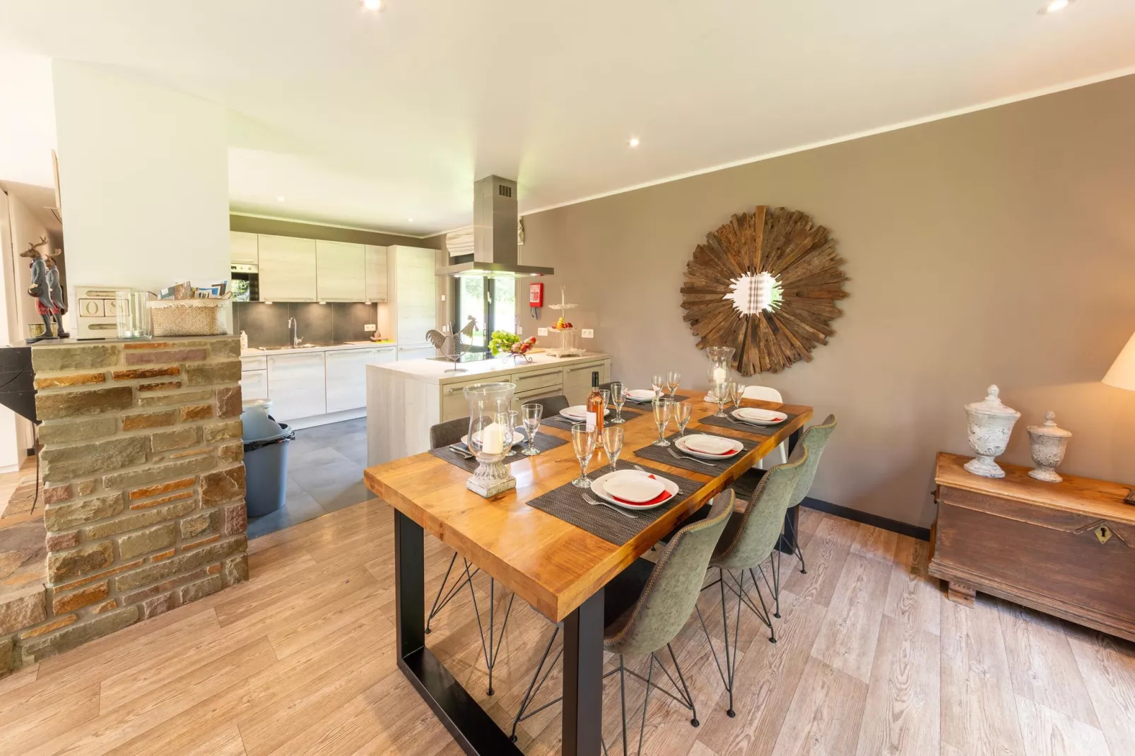 La maison du fagnard-Dining room