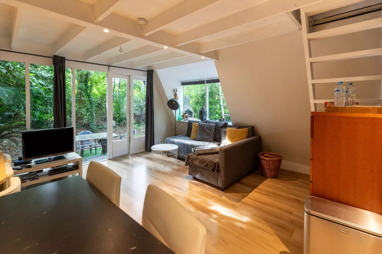 Soor & Long-Dining room