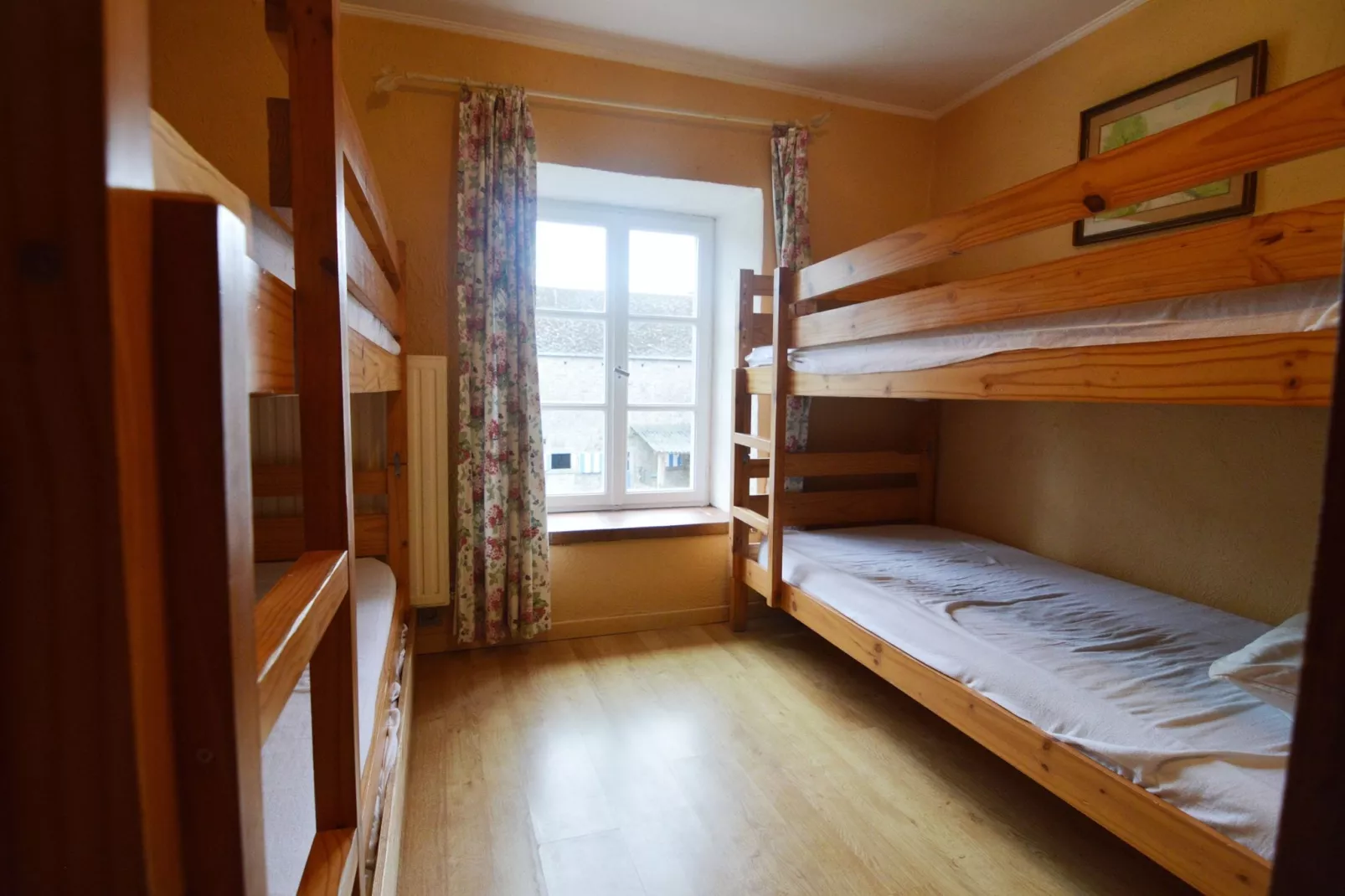 La Cathédrale-Bedroom