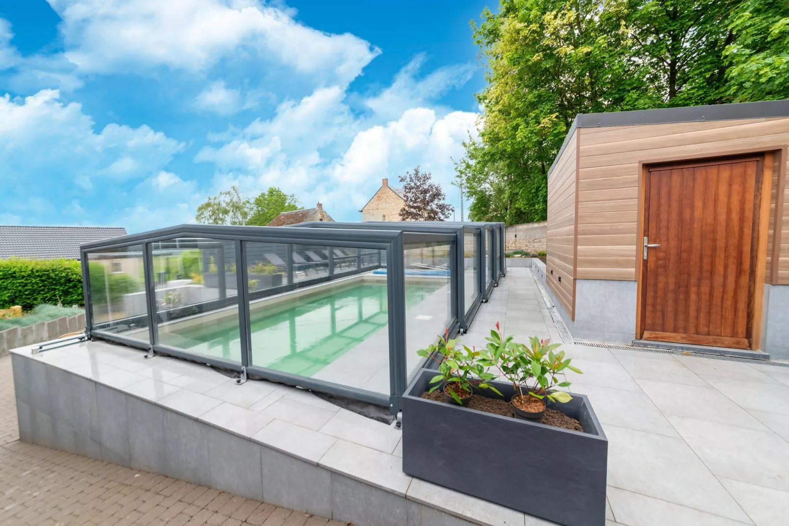 Gite à la ferme avec Piscine intérrieur  sauna et bains à remous-Piscine