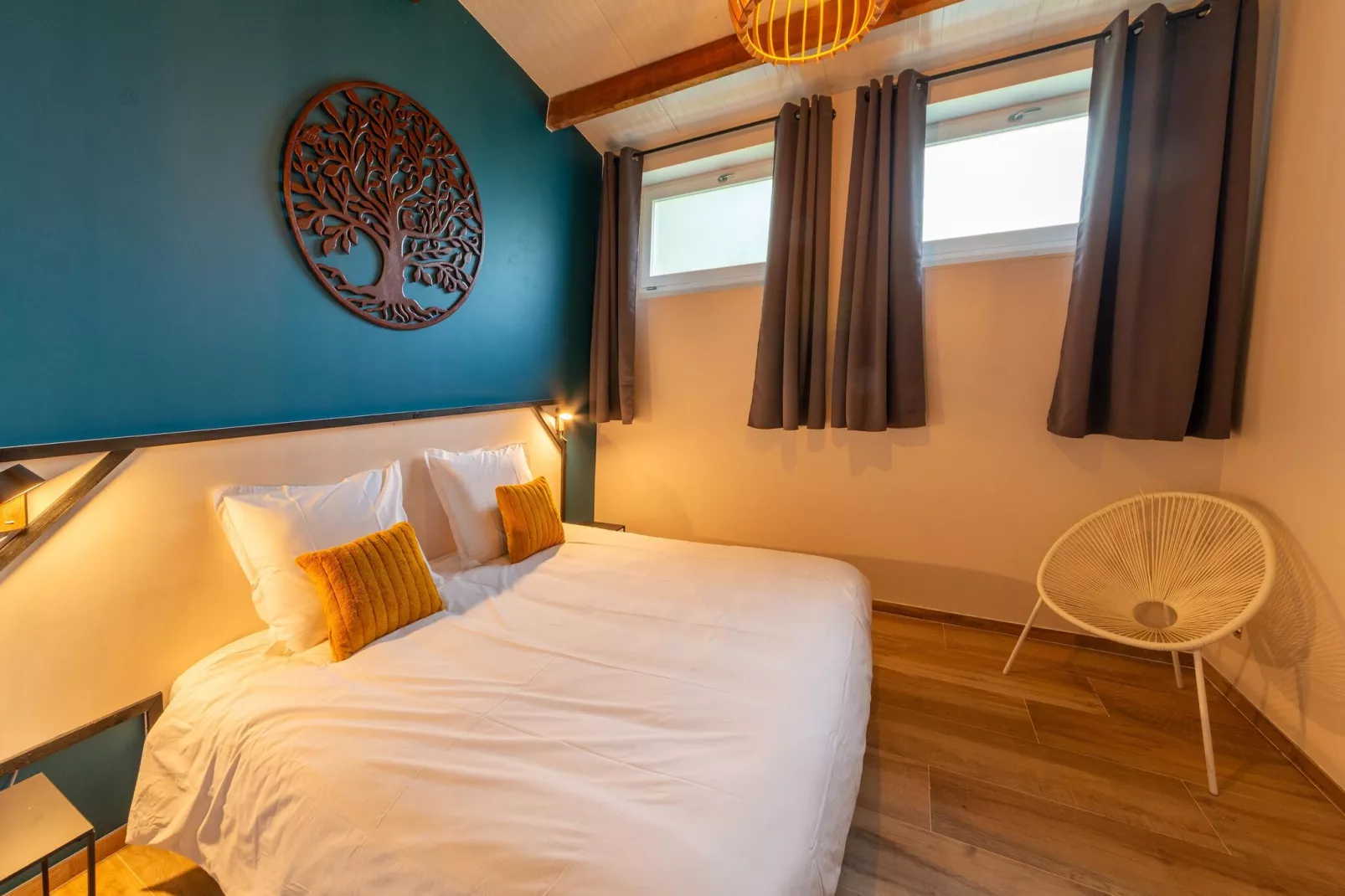 Gite à la ferme avec Piscine intérrieur  sauna et bains à remous-Chambre