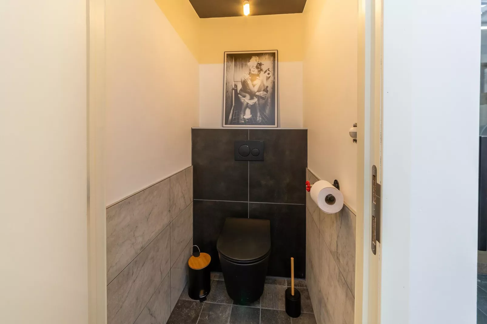 Gite à la ferme avec Piscine intérrieur  sauna et bains à remous-Salle de bain