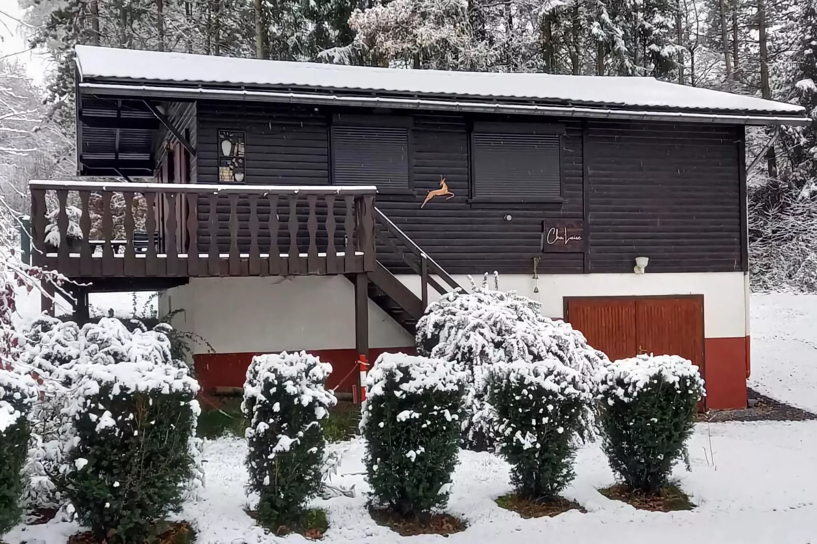 Cha'Laise-Exterior winter